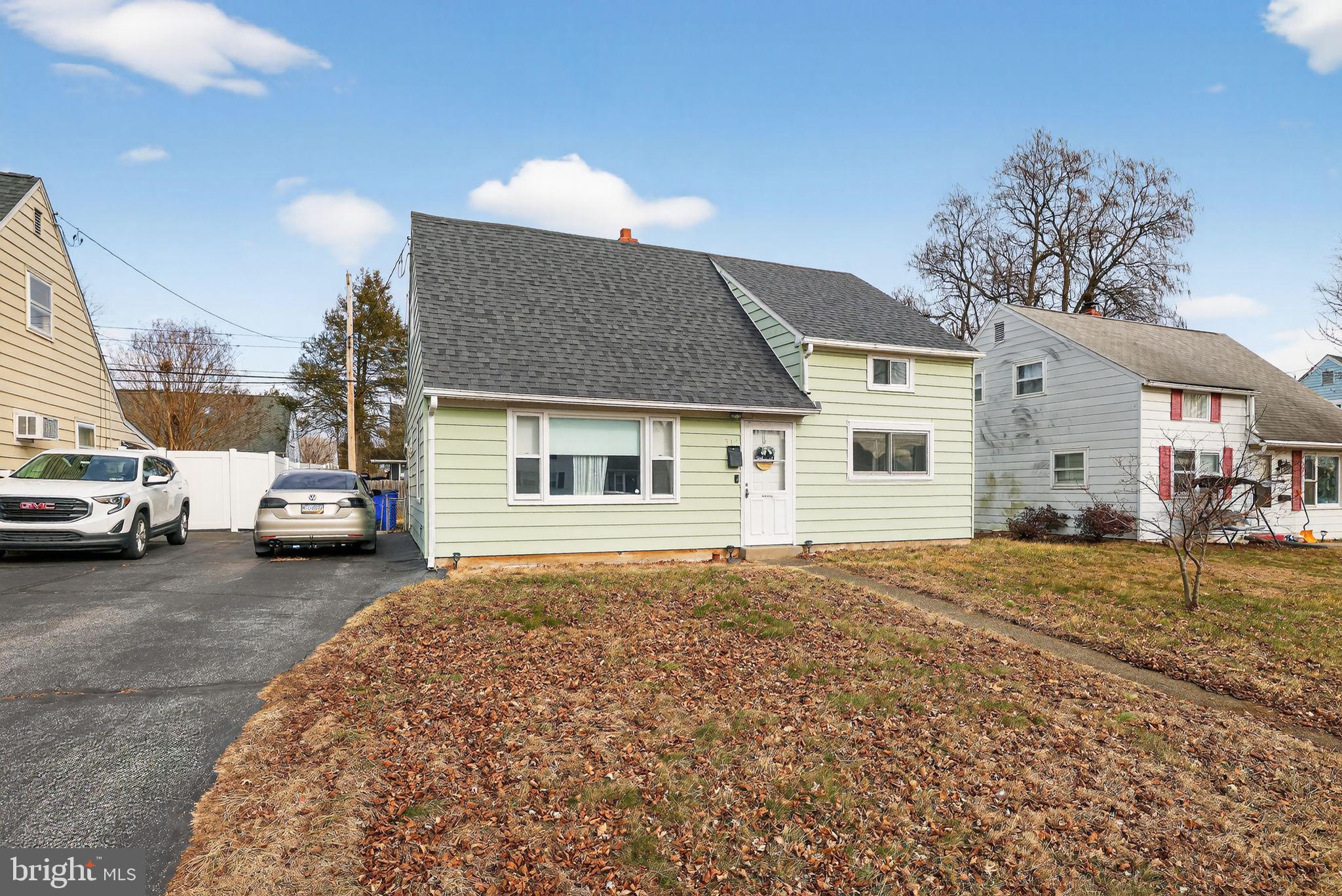 POTTSGROVE MANOR - Residential