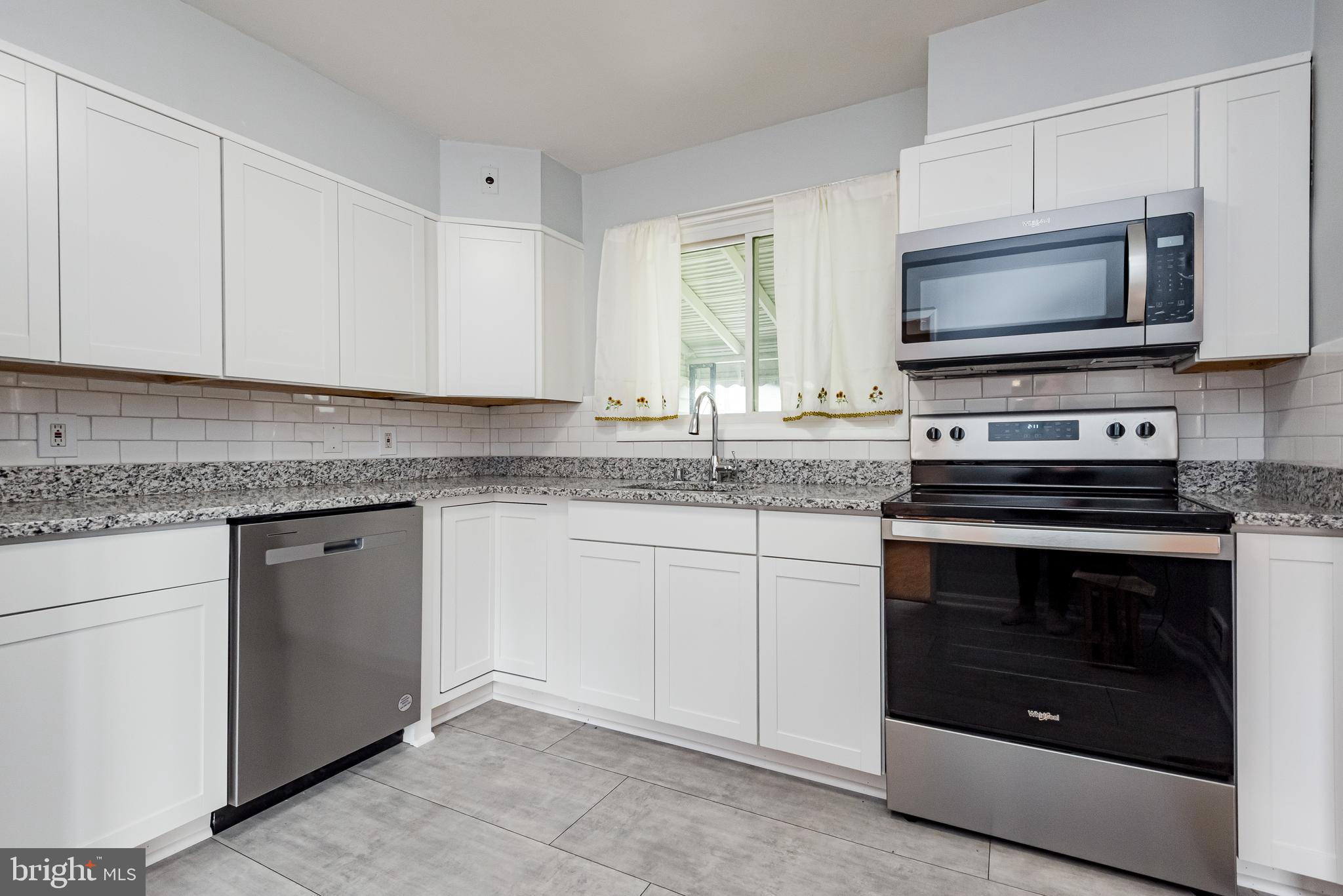 TEN ACRES - Residential