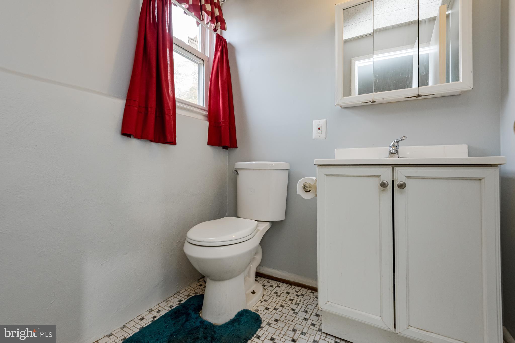 TEN ACRES - Residential