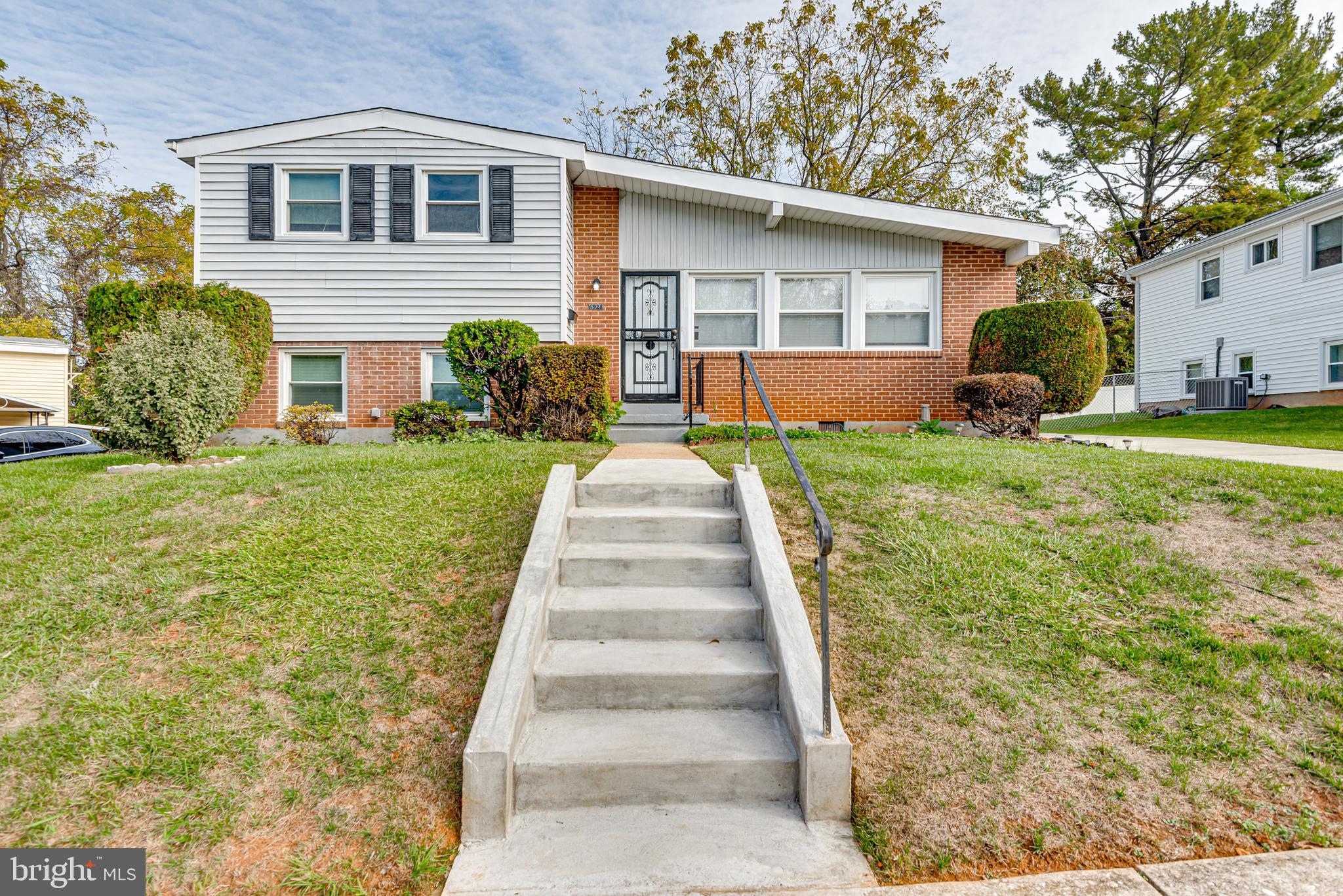 TEN ACRES - Residential