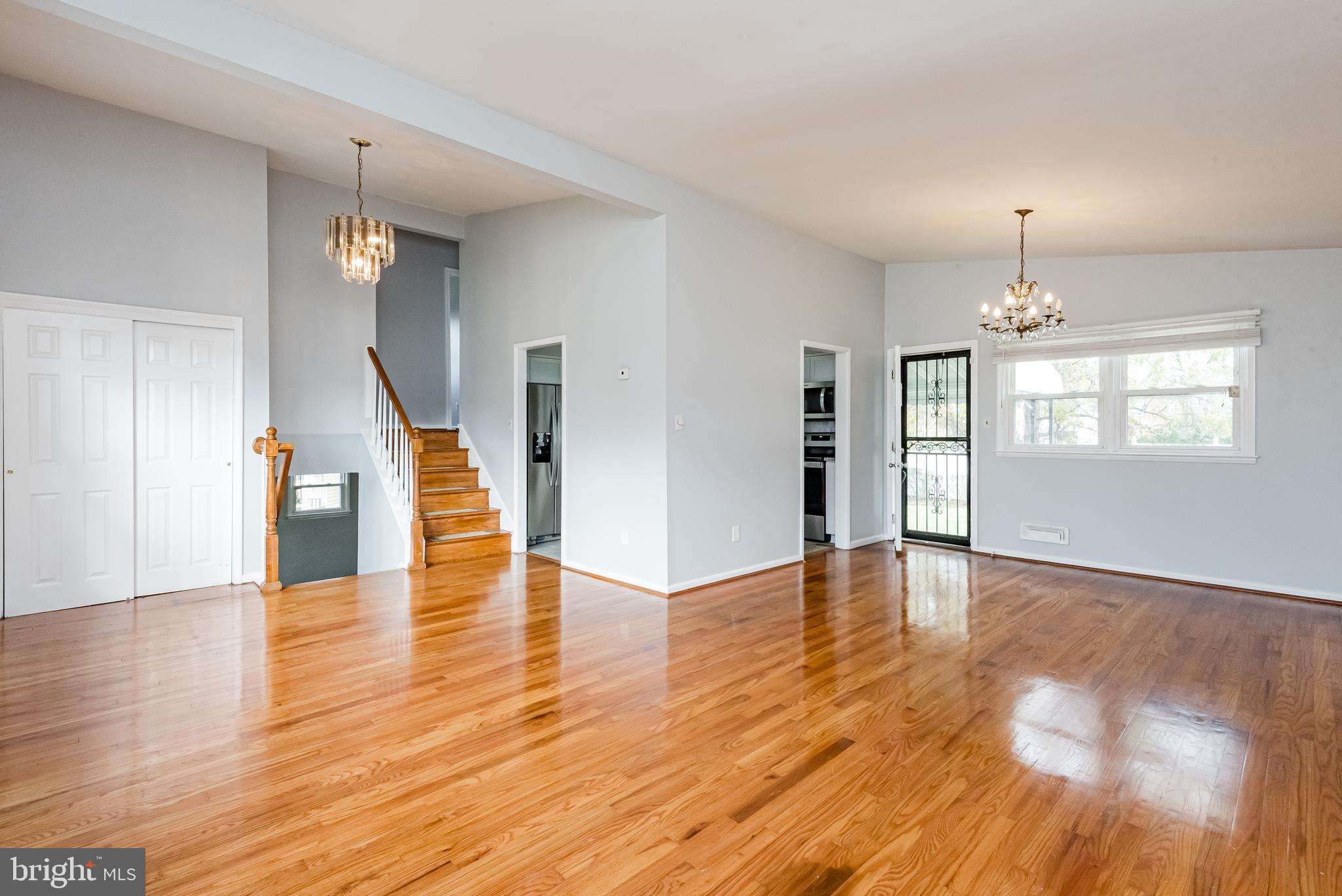 TEN ACRES - Residential