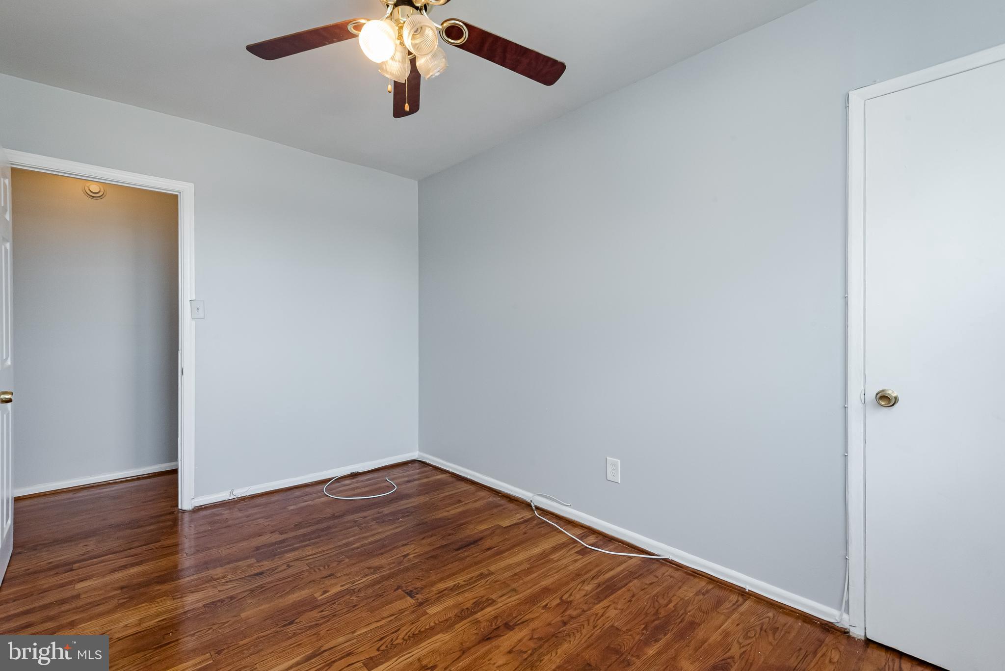 TEN ACRES - Residential