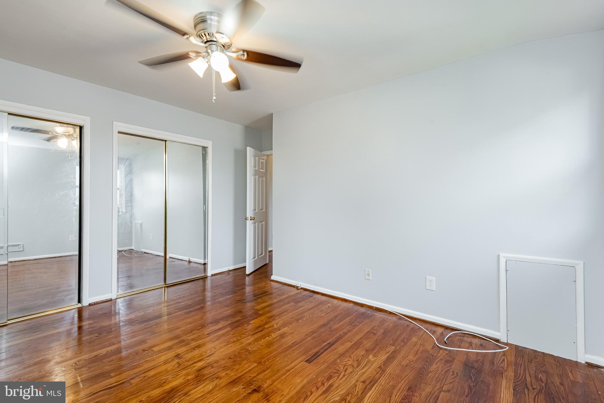 TEN ACRES - Residential