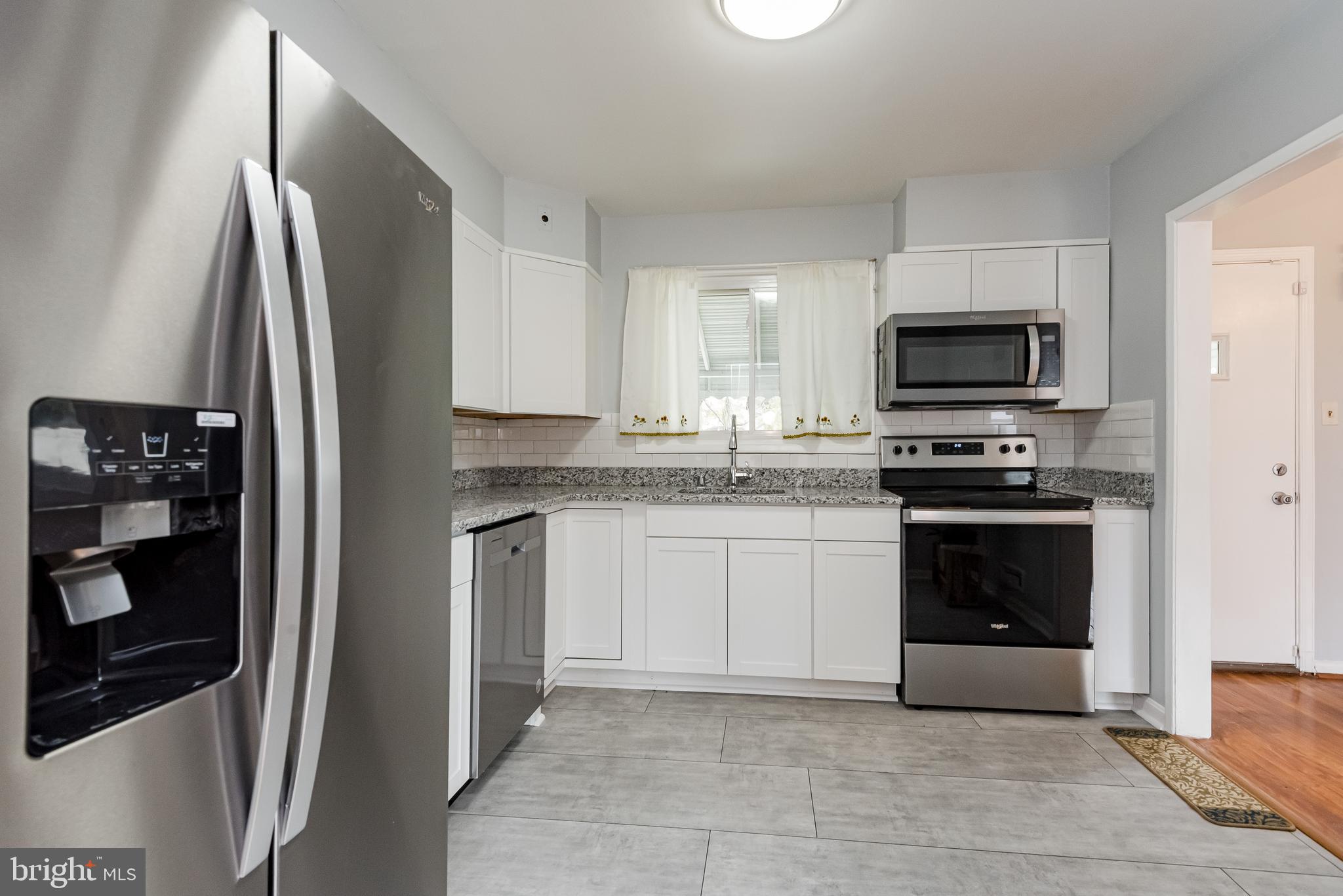 TEN ACRES - Residential