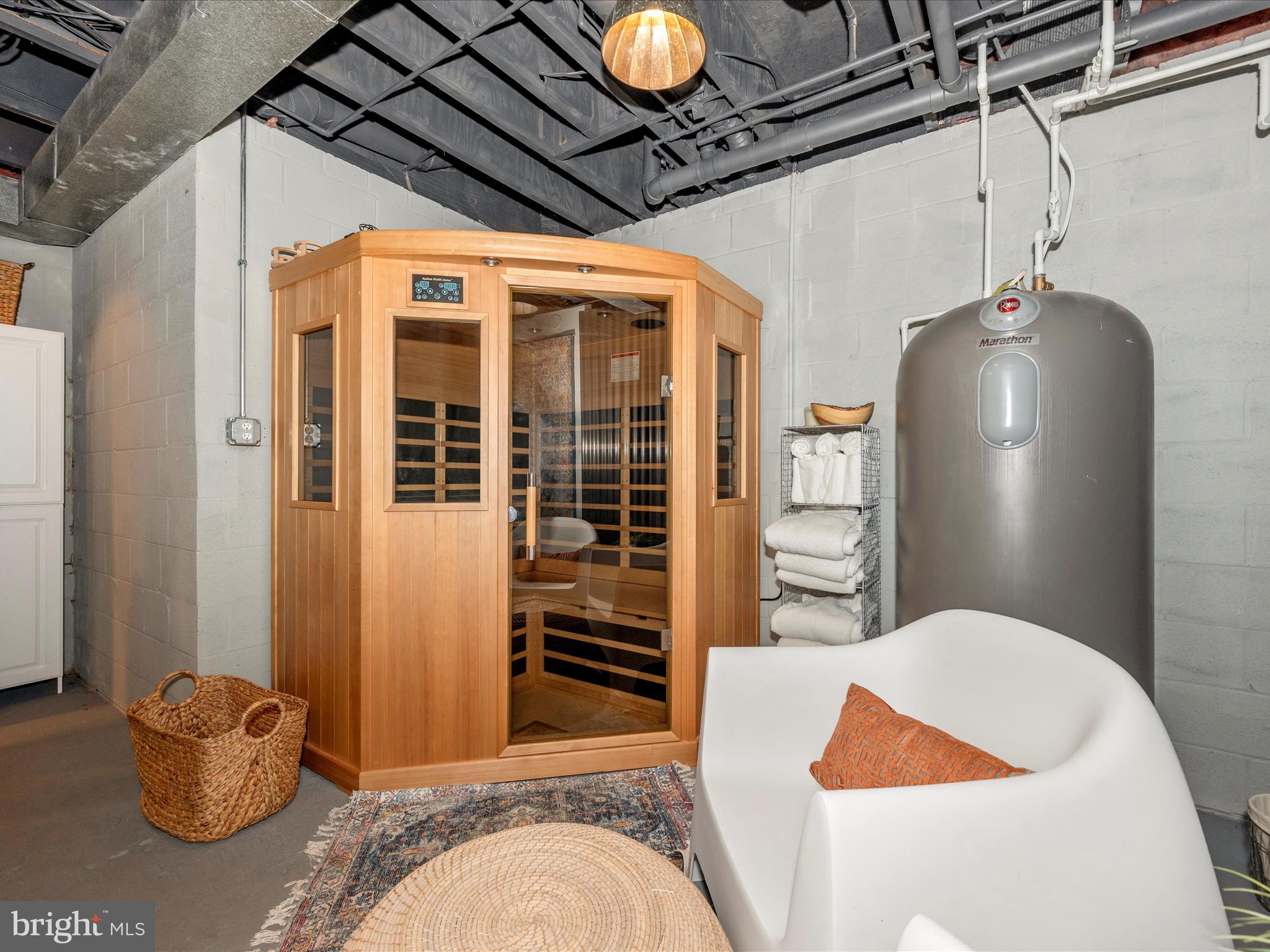 WESTWINDS - Residential