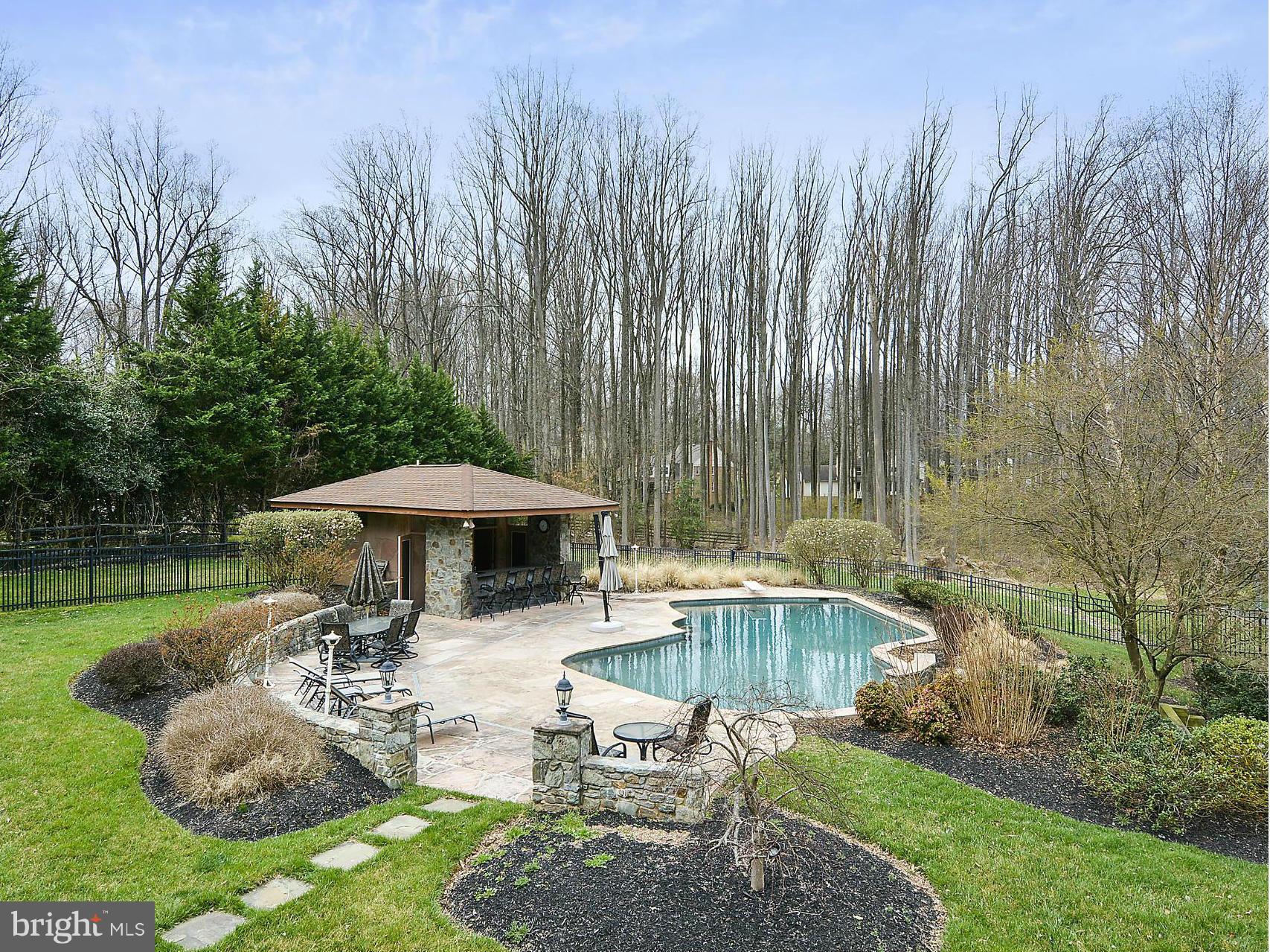 PT ROCKVILLE OUT RES - Residential