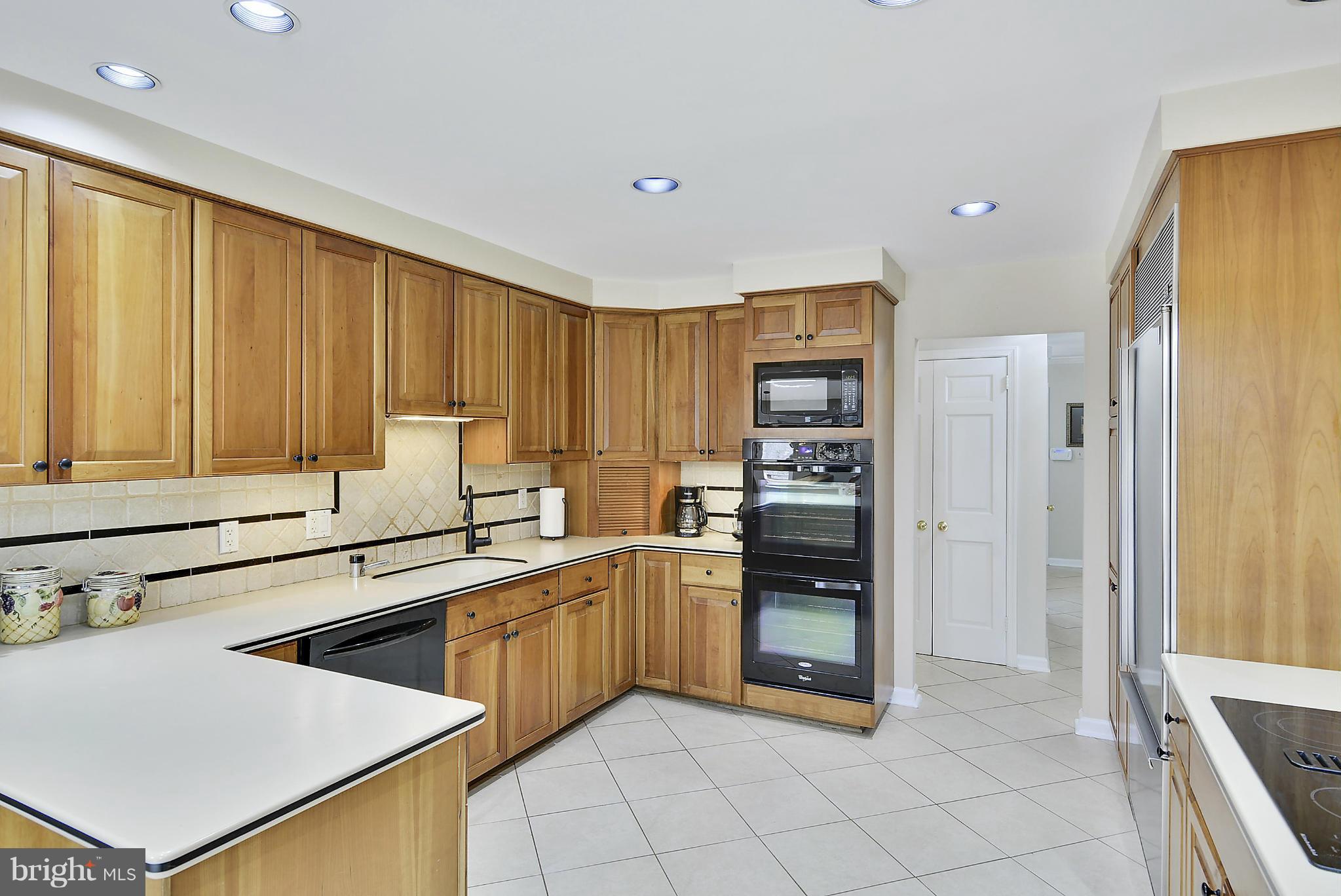 PT ROCKVILLE OUT RES - Residential