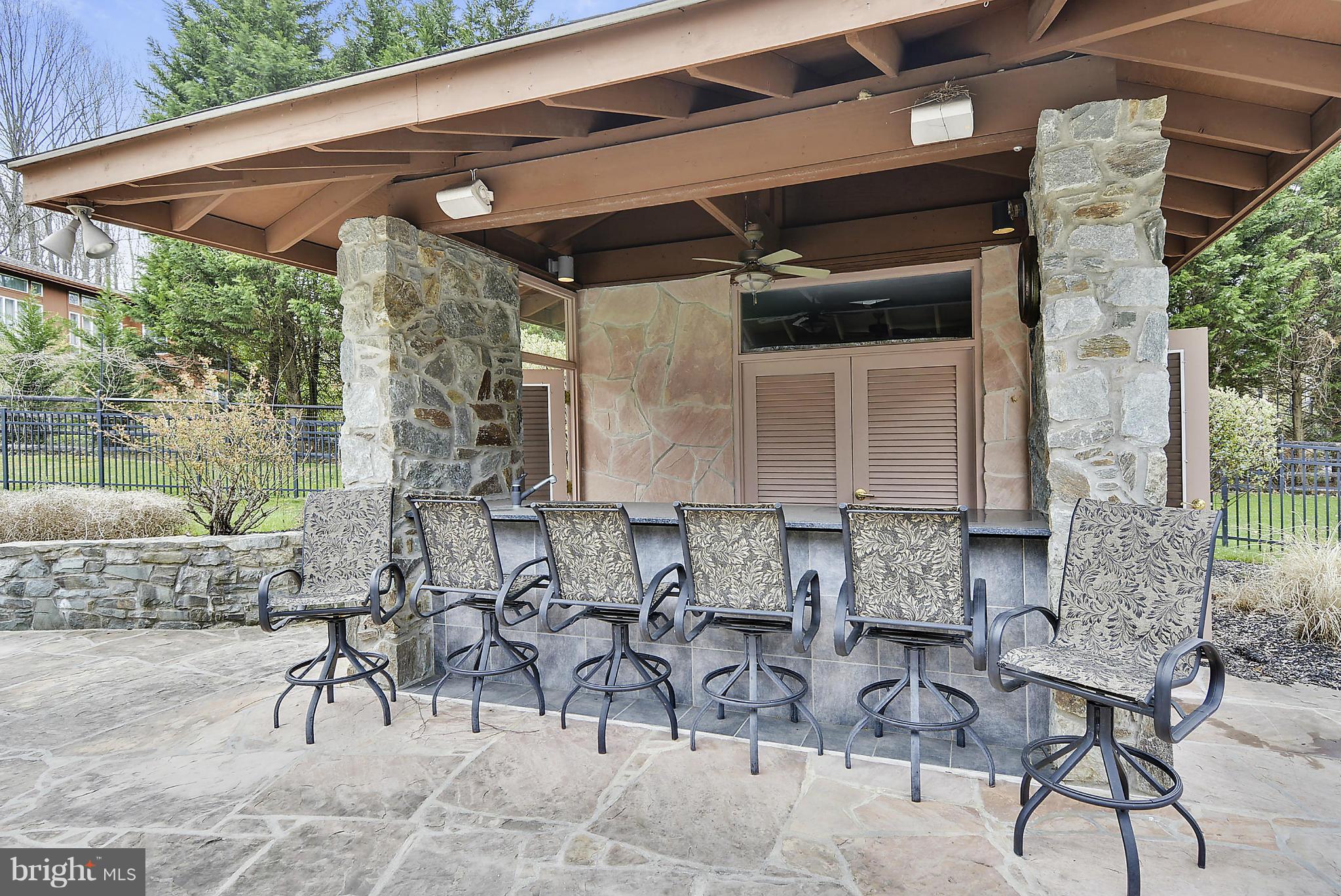 PT ROCKVILLE OUT RES - Residential