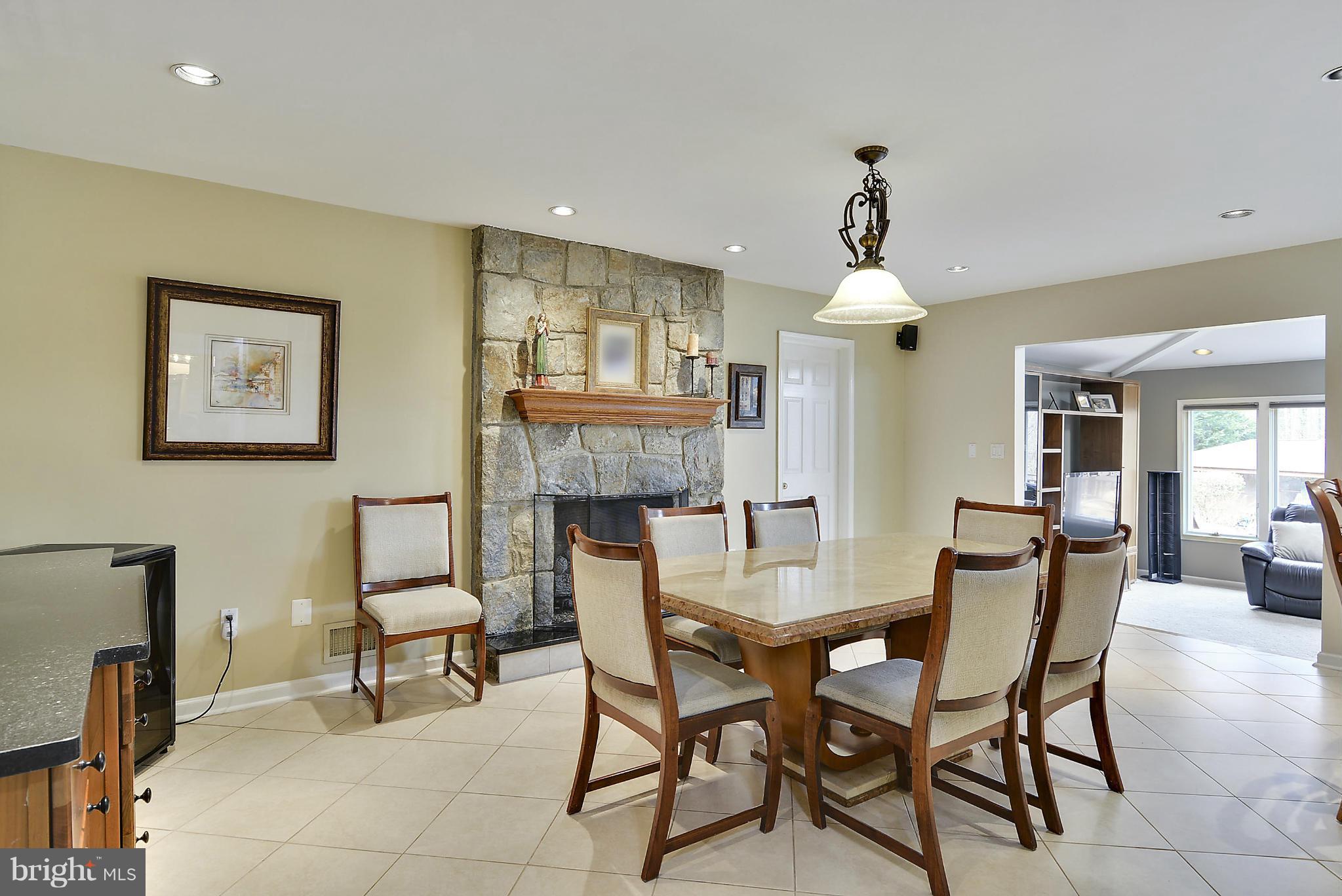 PT ROCKVILLE OUT RES - Residential