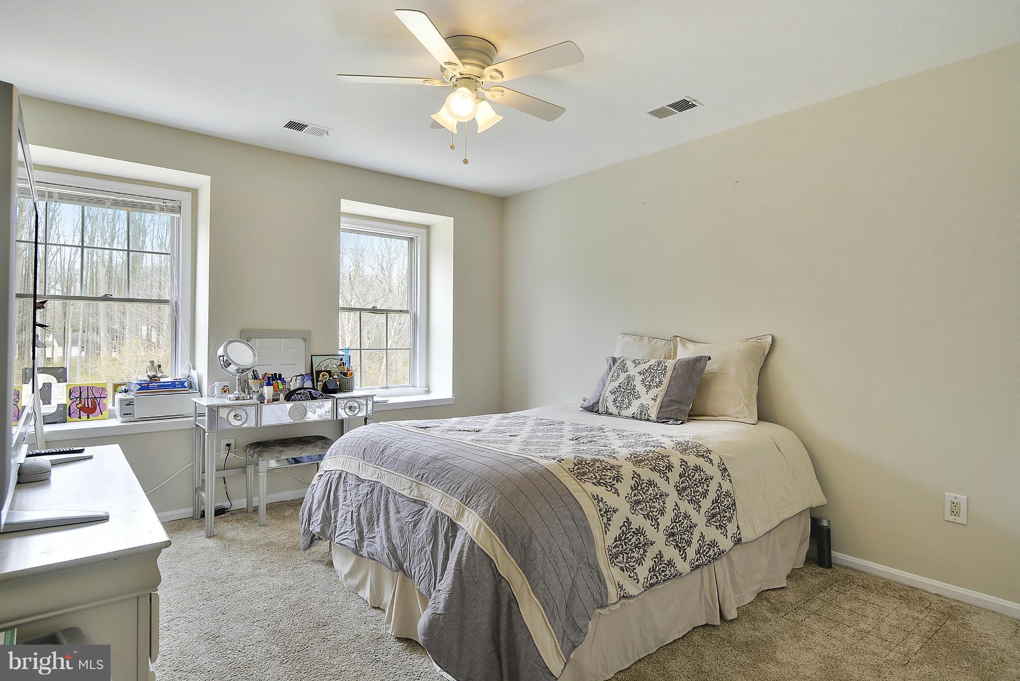 PT ROCKVILLE OUT RES - Residential