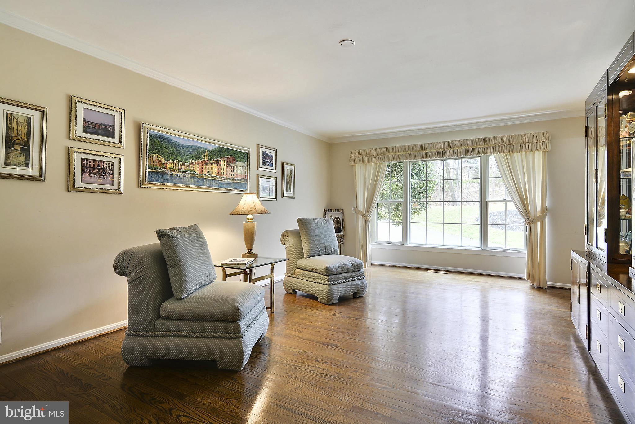 PT ROCKVILLE OUT RES - Residential