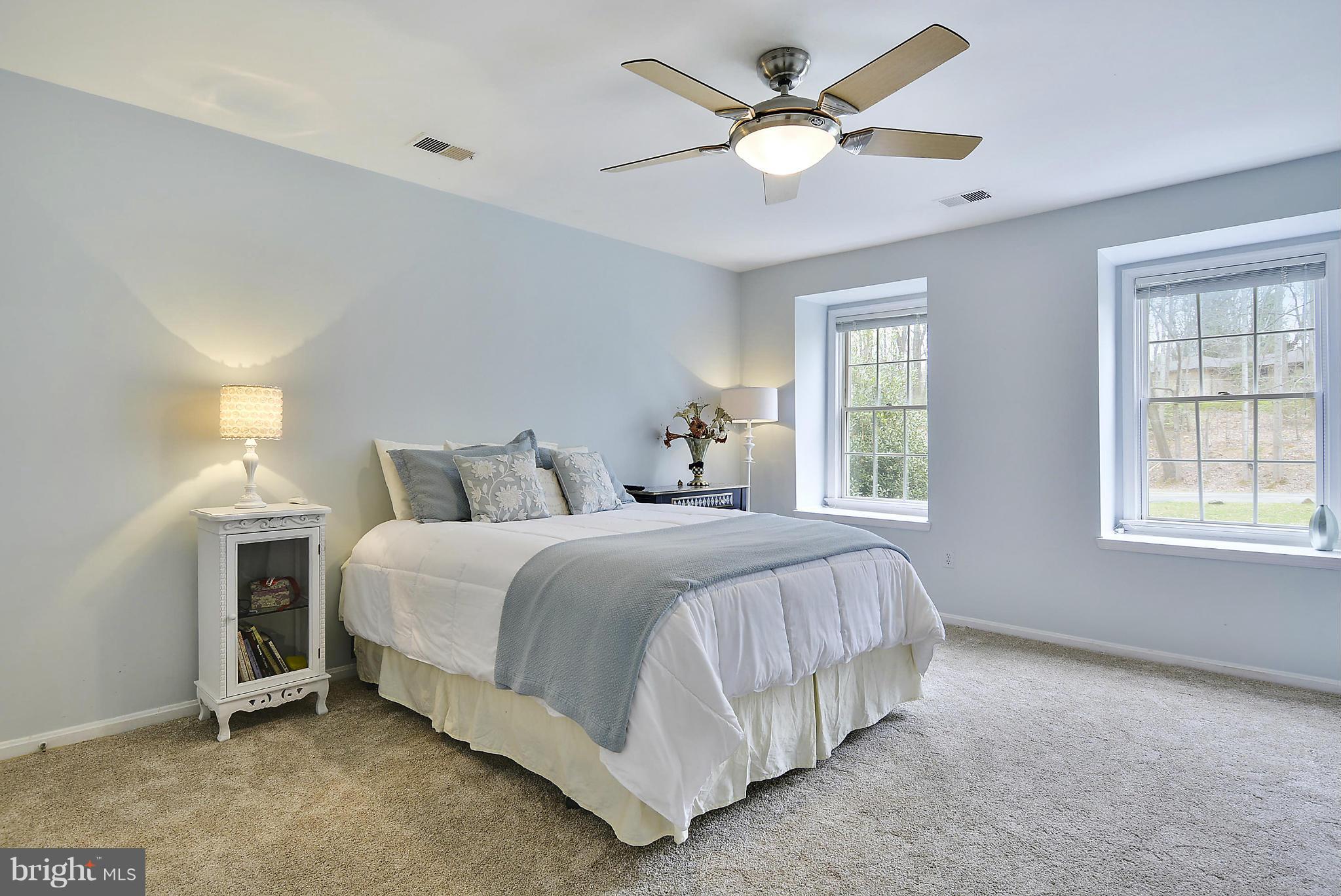 PT ROCKVILLE OUT RES - Residential