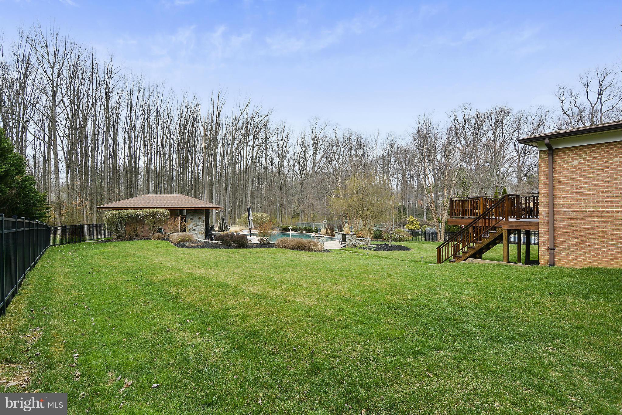 PT ROCKVILLE OUT RES - Residential