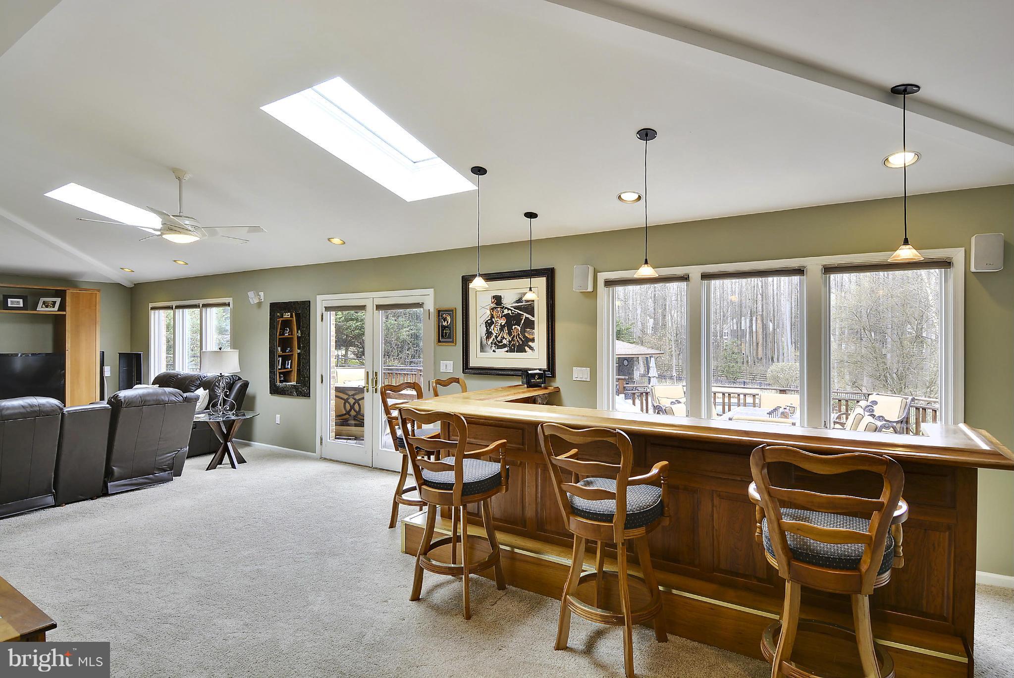 PT ROCKVILLE OUT RES - Residential