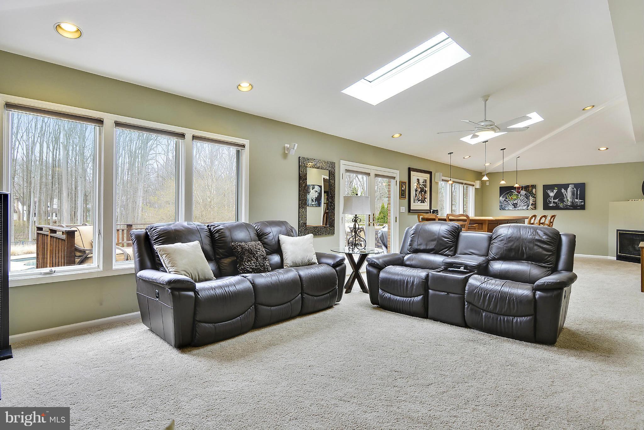 PT ROCKVILLE OUT RES - Residential