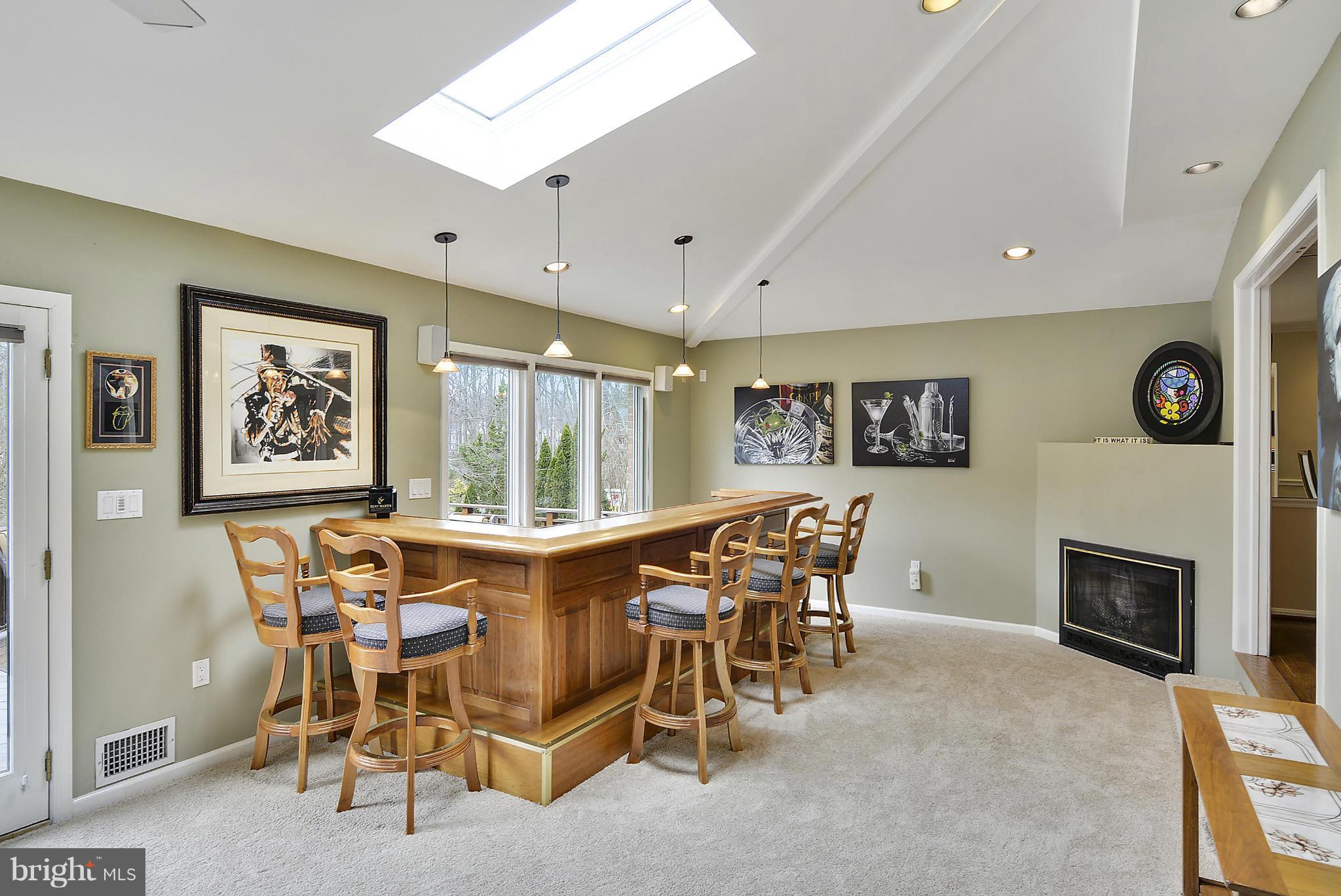 PT ROCKVILLE OUT RES - Residential