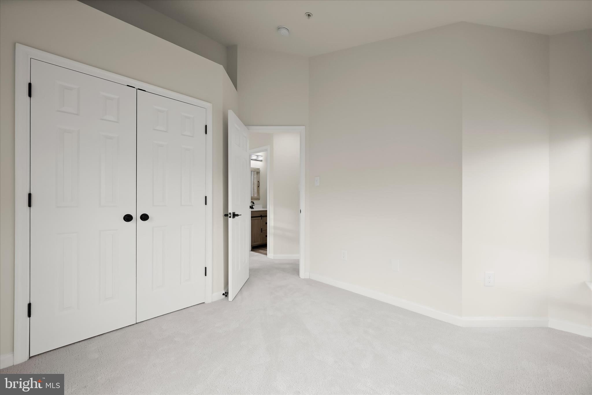 PINEY ORCHARD - Residential