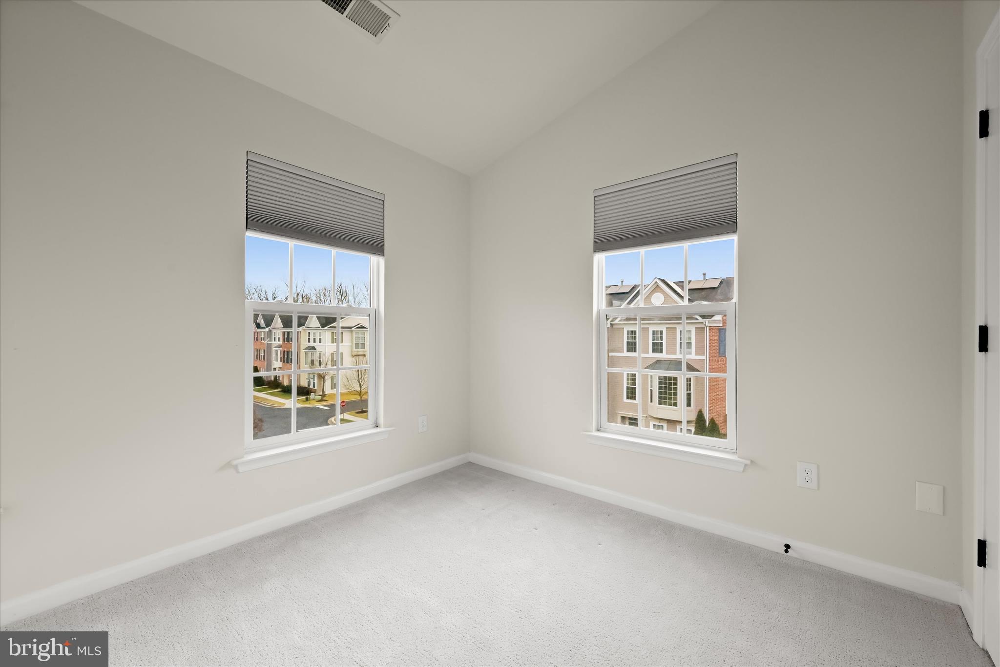 PINEY ORCHARD - Residential