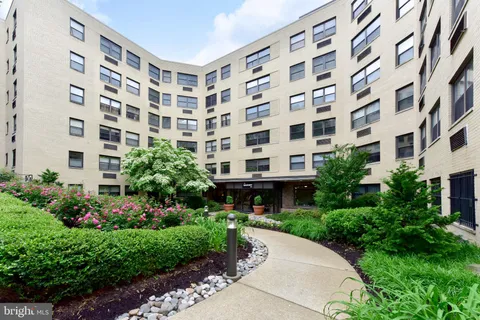 MLS: DCDC2199382
