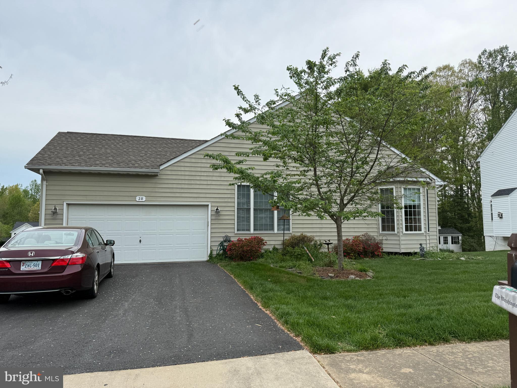 28 LIVE OAK LANE