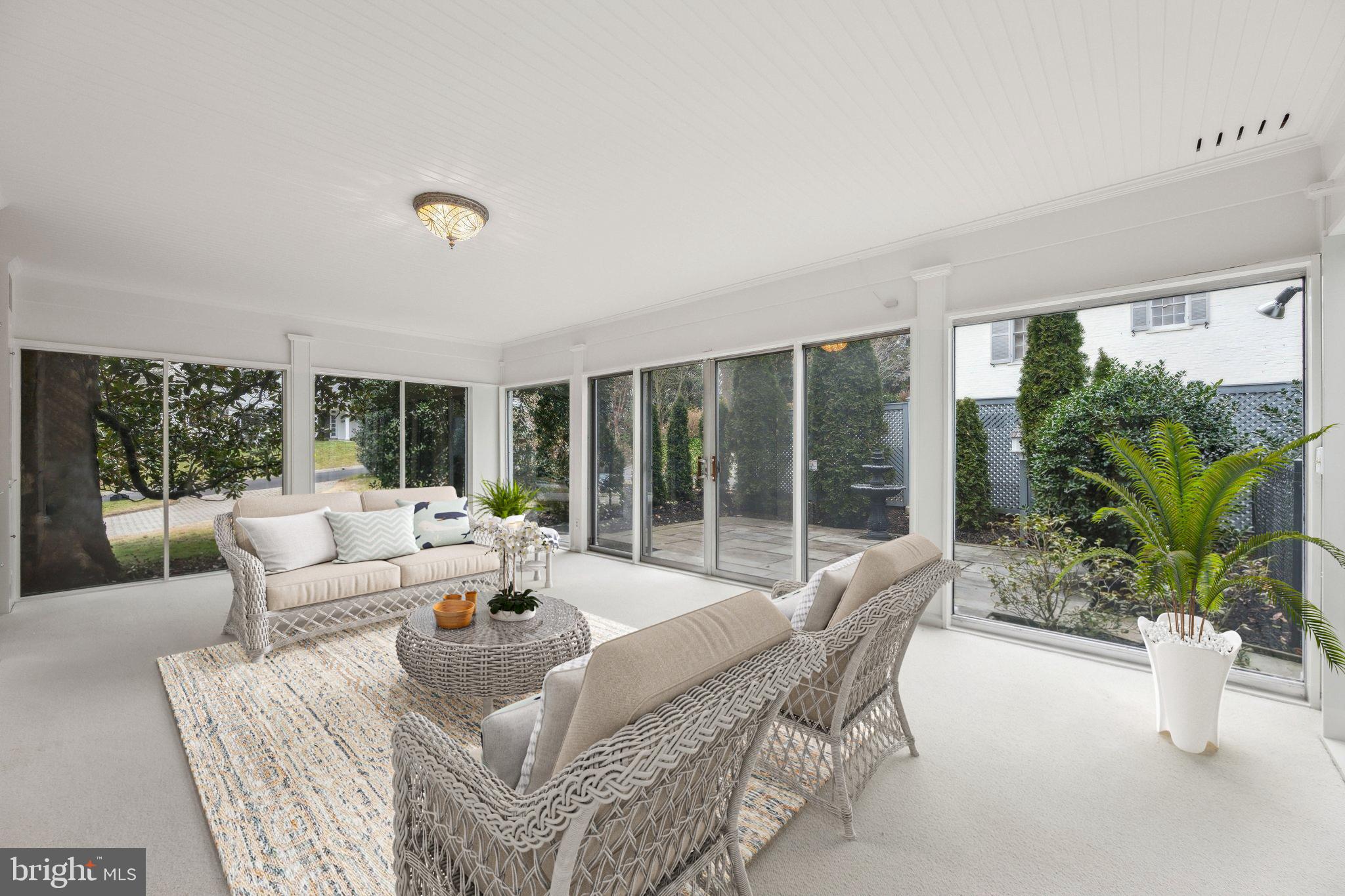 KENWOOD - Residential