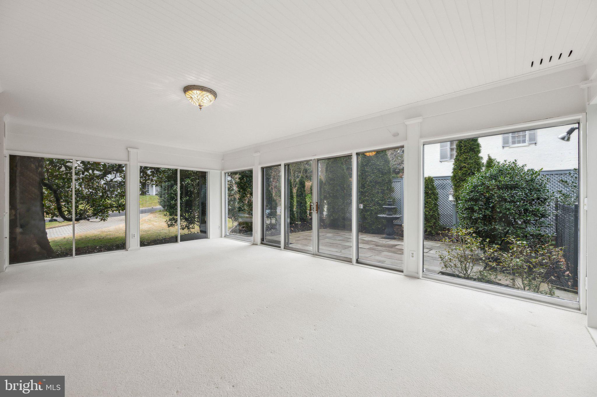 KENWOOD - Residential