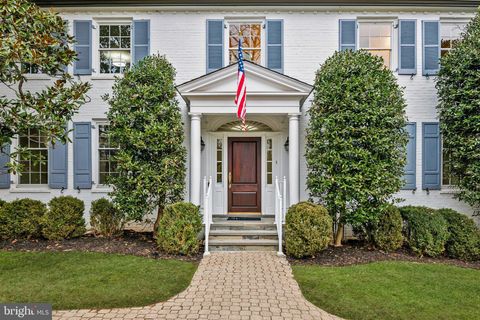 Photo of 5315 Kenwood Avenue, CHEVY CHASE, MD 20815 (MLS # MDMC2165164)