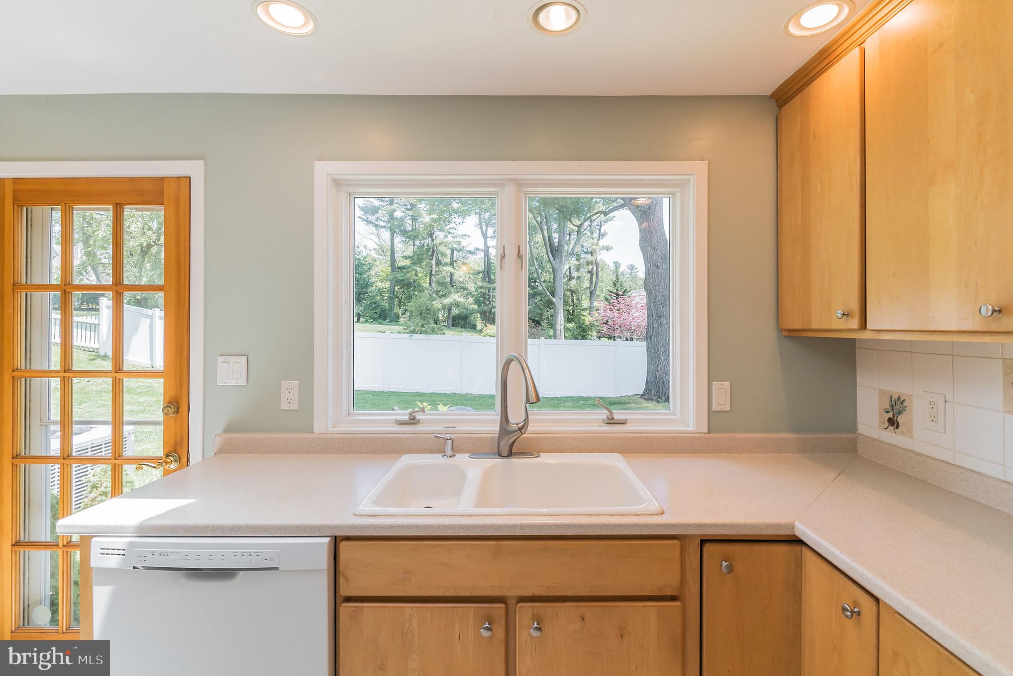 WEIRWOOD - Residential