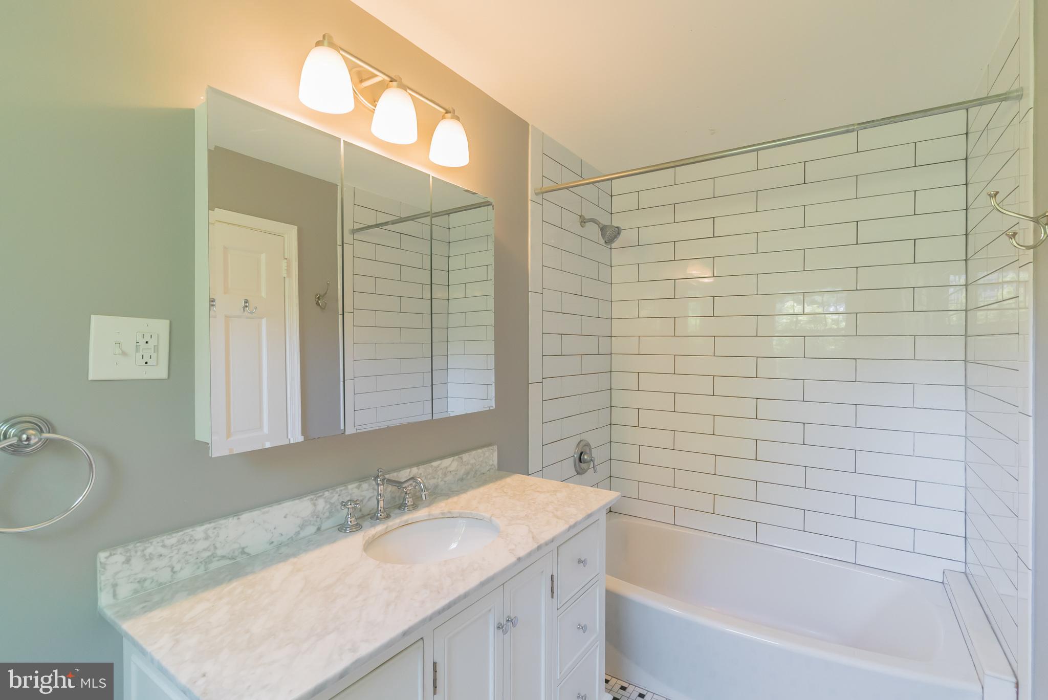 WEIRWOOD - Residential