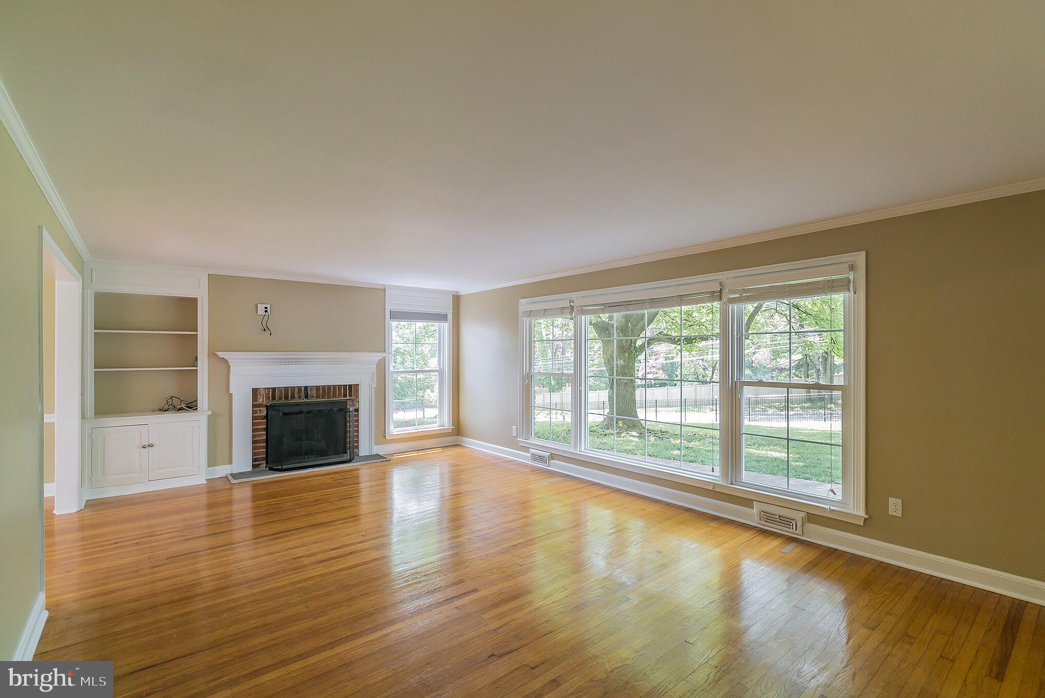 WEIRWOOD - Residential