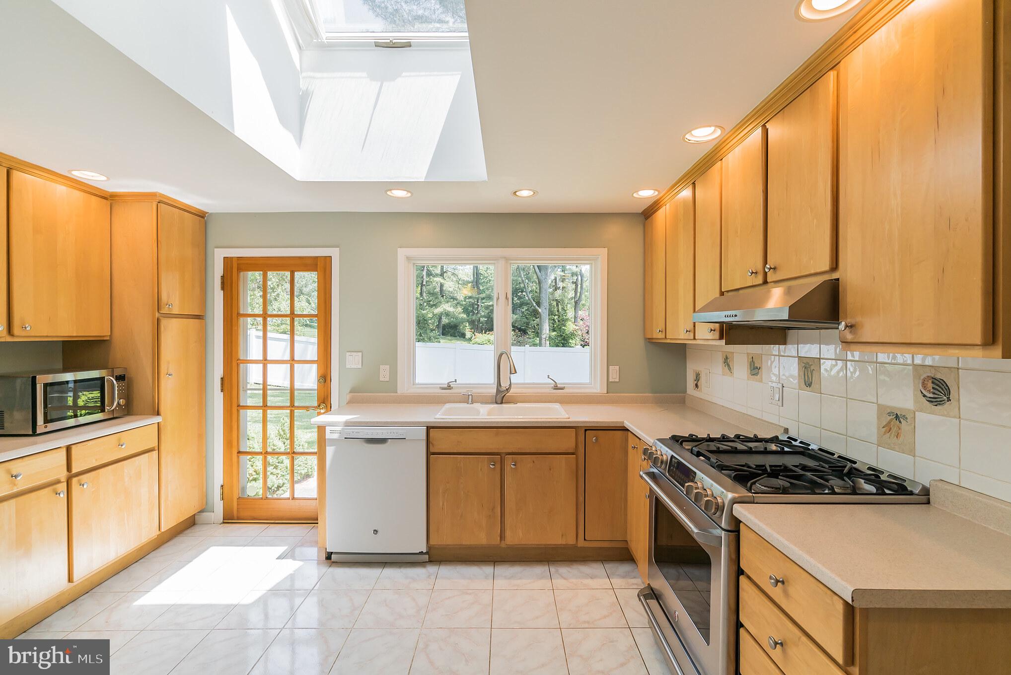 WEIRWOOD - Residential