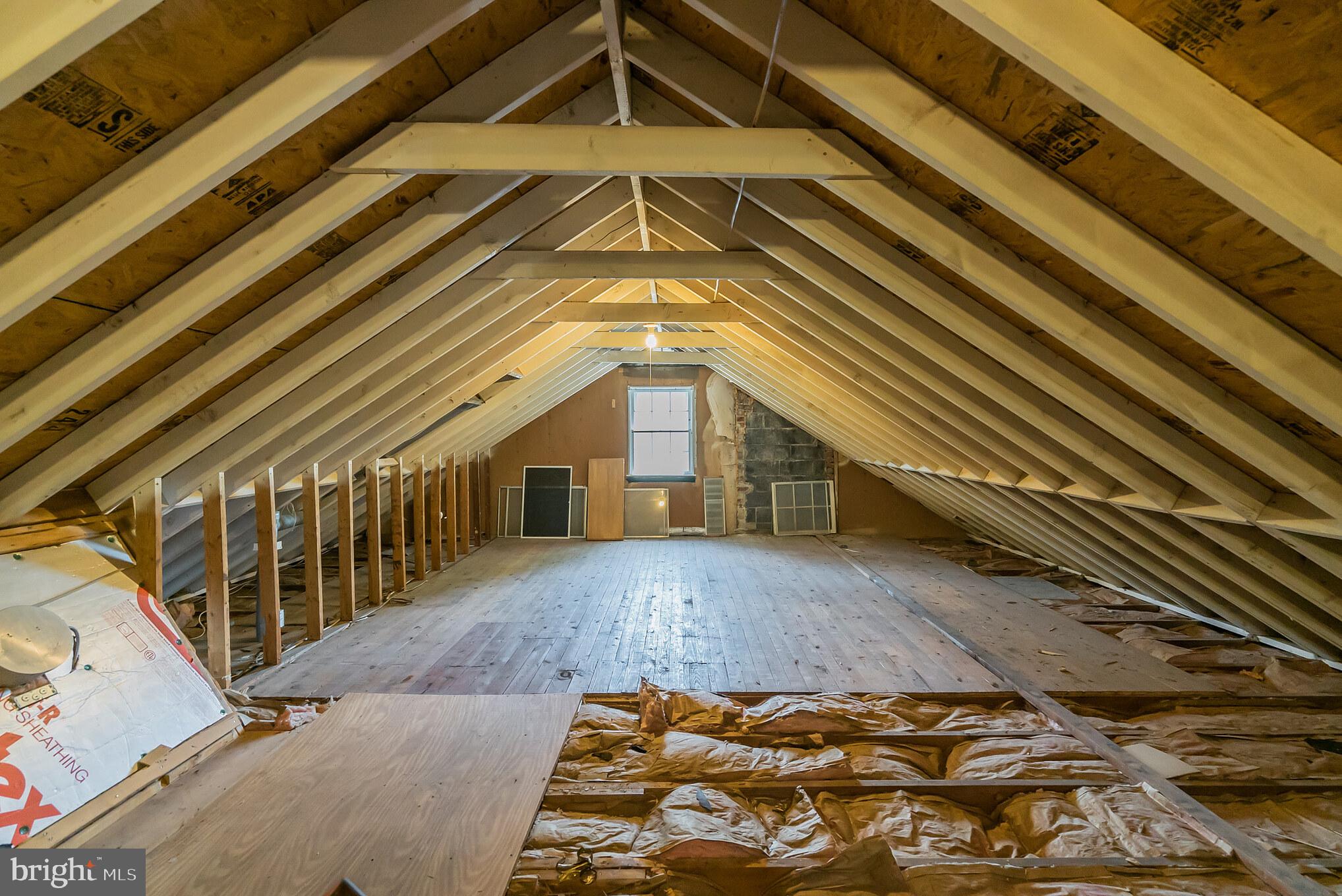 WEIRWOOD - Residential