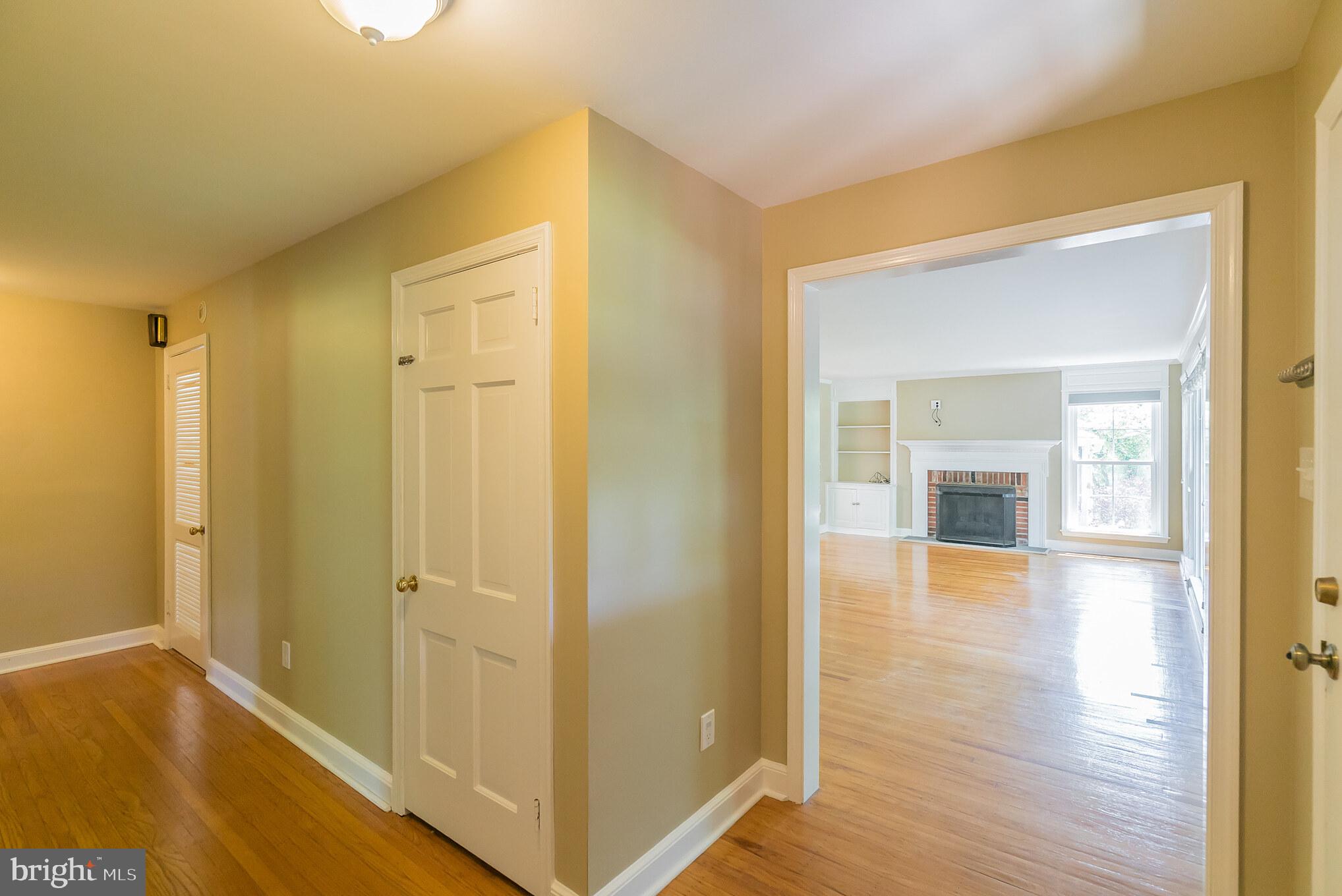 WEIRWOOD - Residential