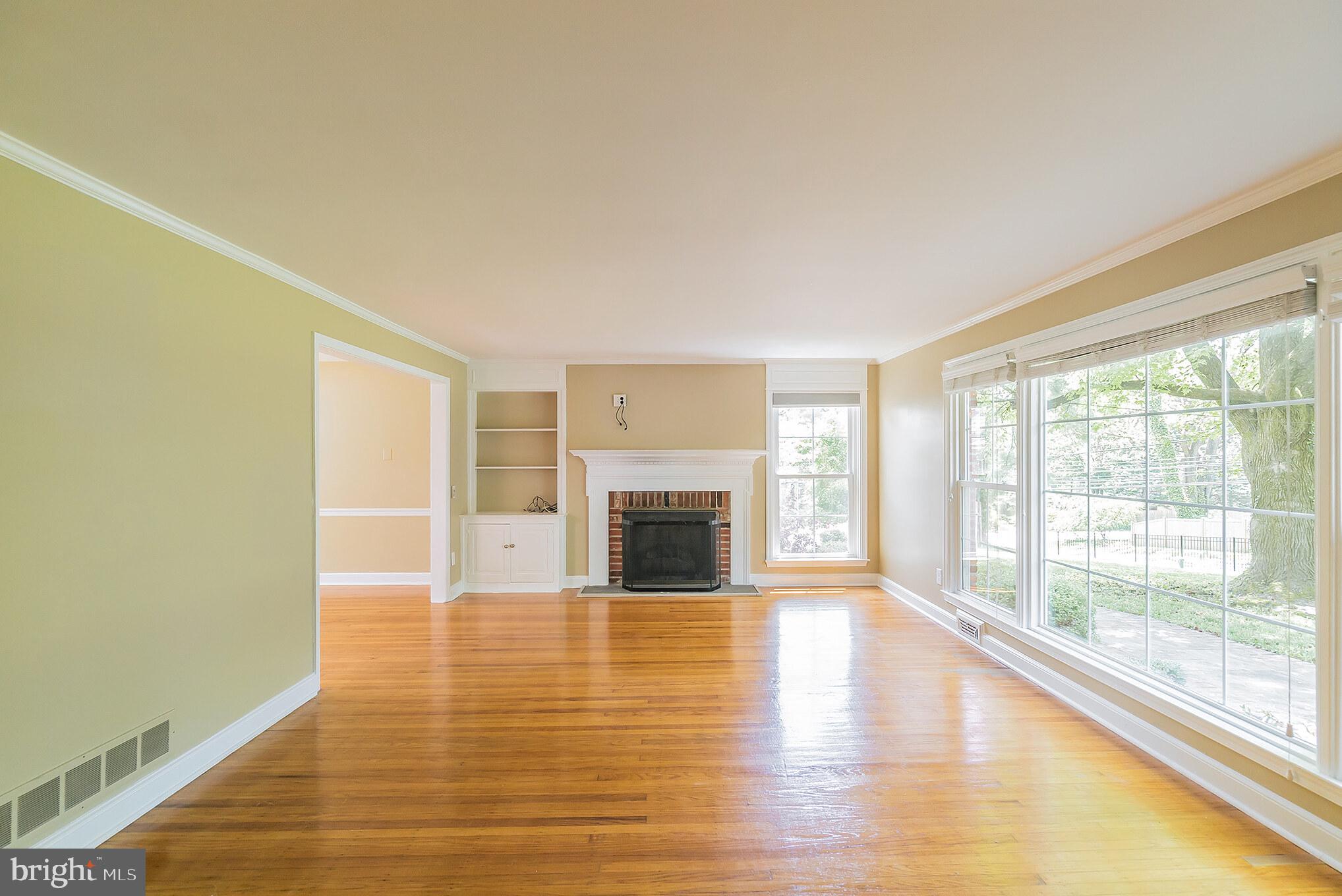 WEIRWOOD - Residential