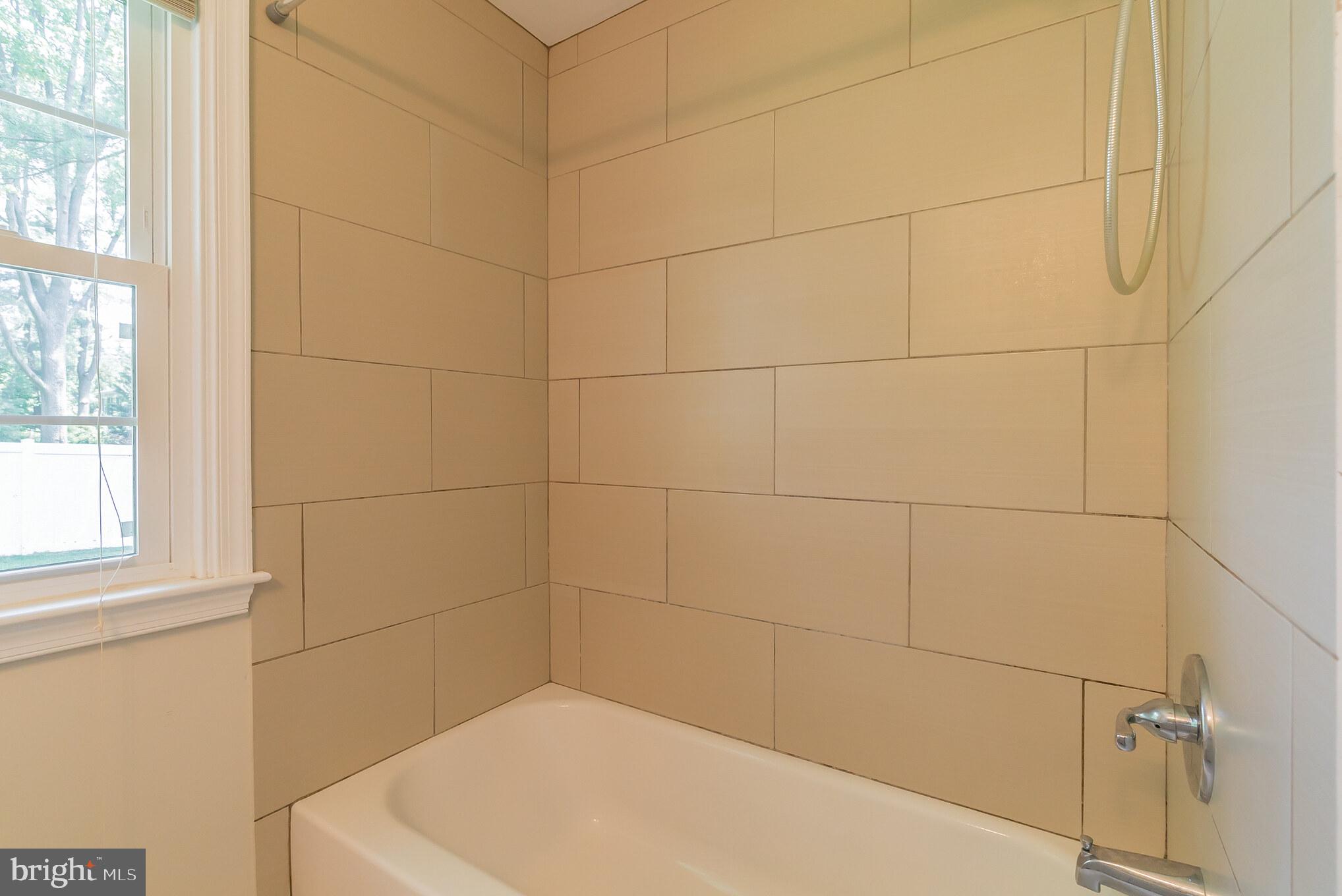 WEIRWOOD - Residential