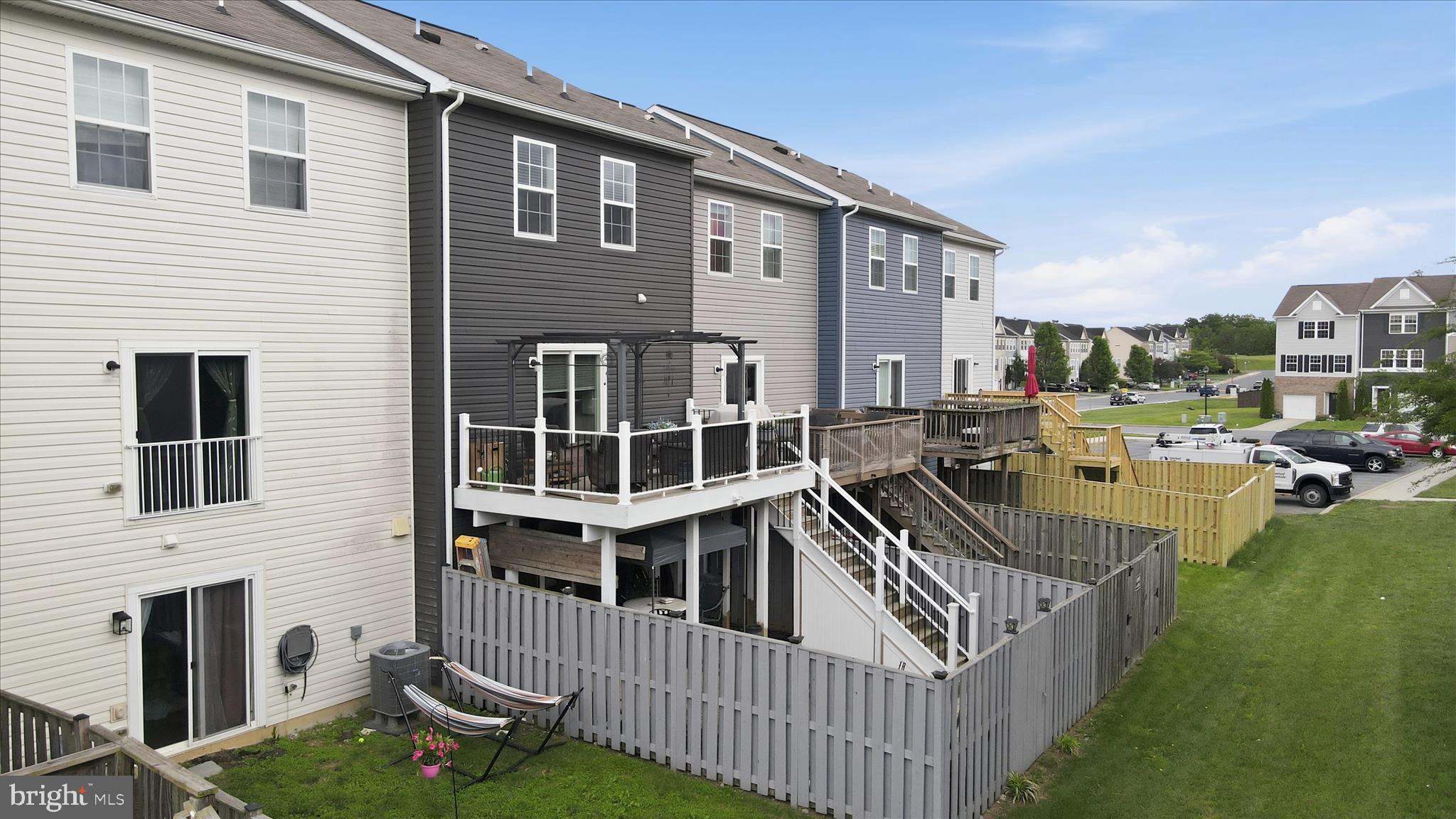 BERKELEY RIDGE - Residential