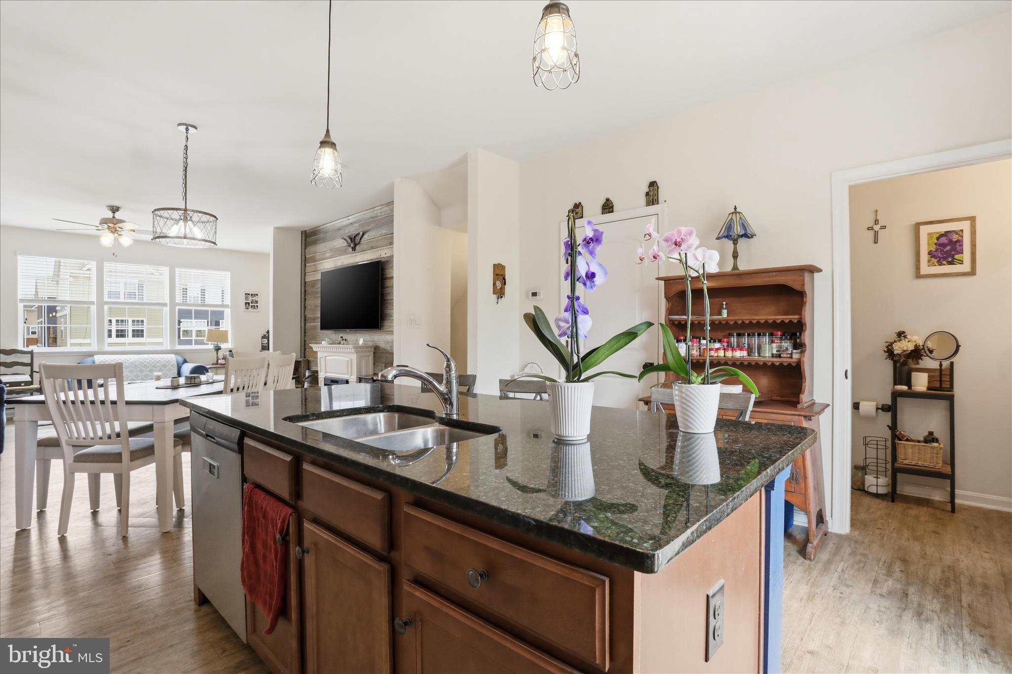 BERKELEY RIDGE - Residential