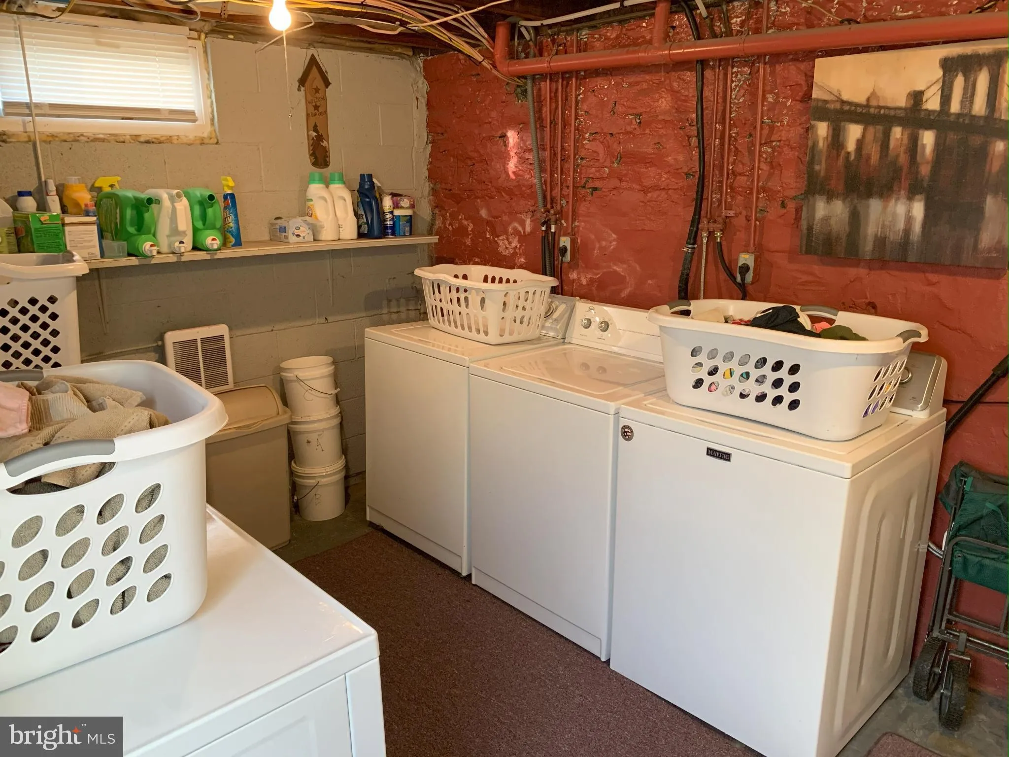 Akron, Pennsylvania 17501, United States, 6 Bedrooms Bedrooms, ,Residential,Coming Soon,226046