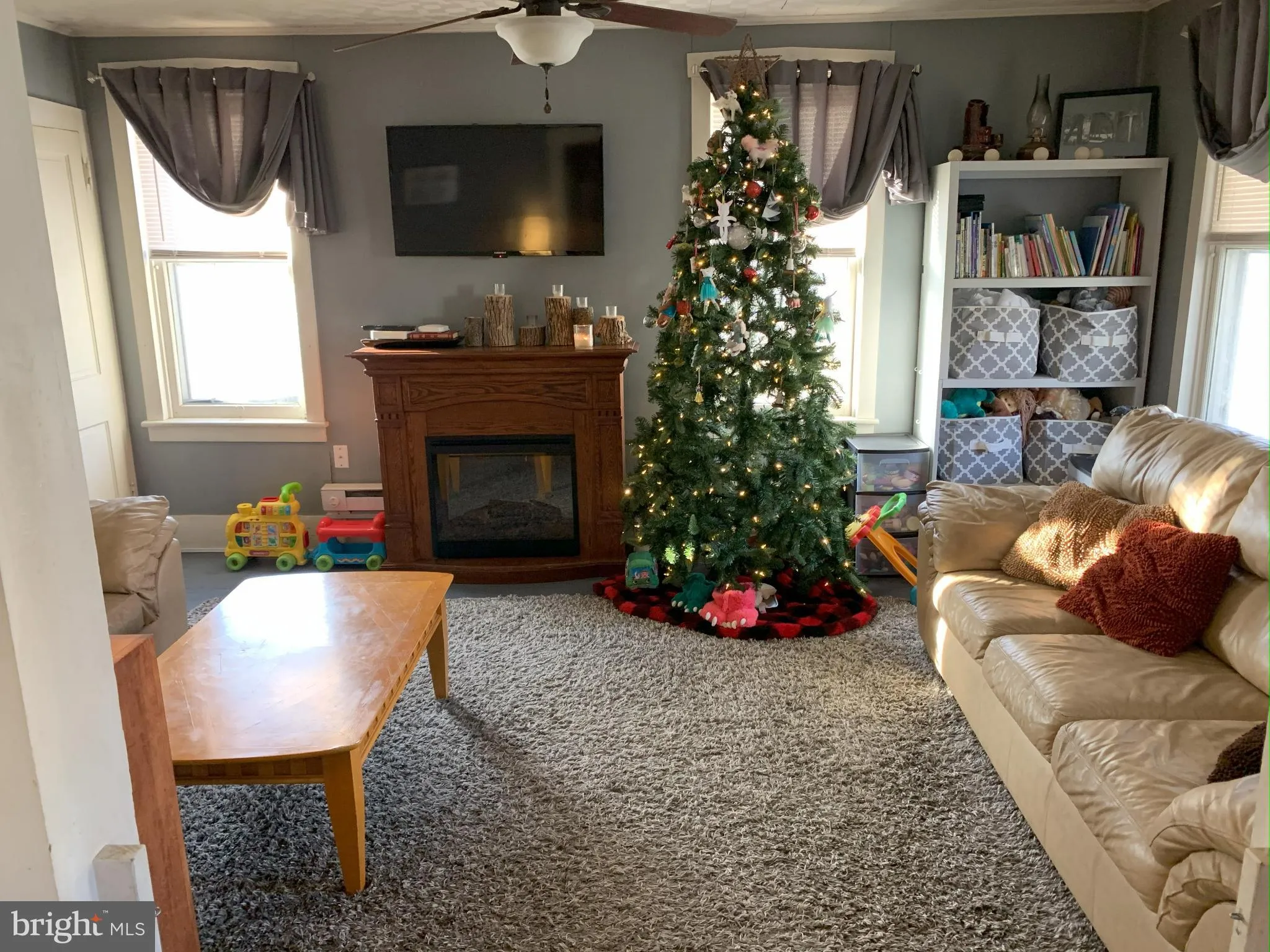 Akron, Pennsylvania 17501, United States, 6 Bedrooms Bedrooms, ,Residential,Coming Soon,226046