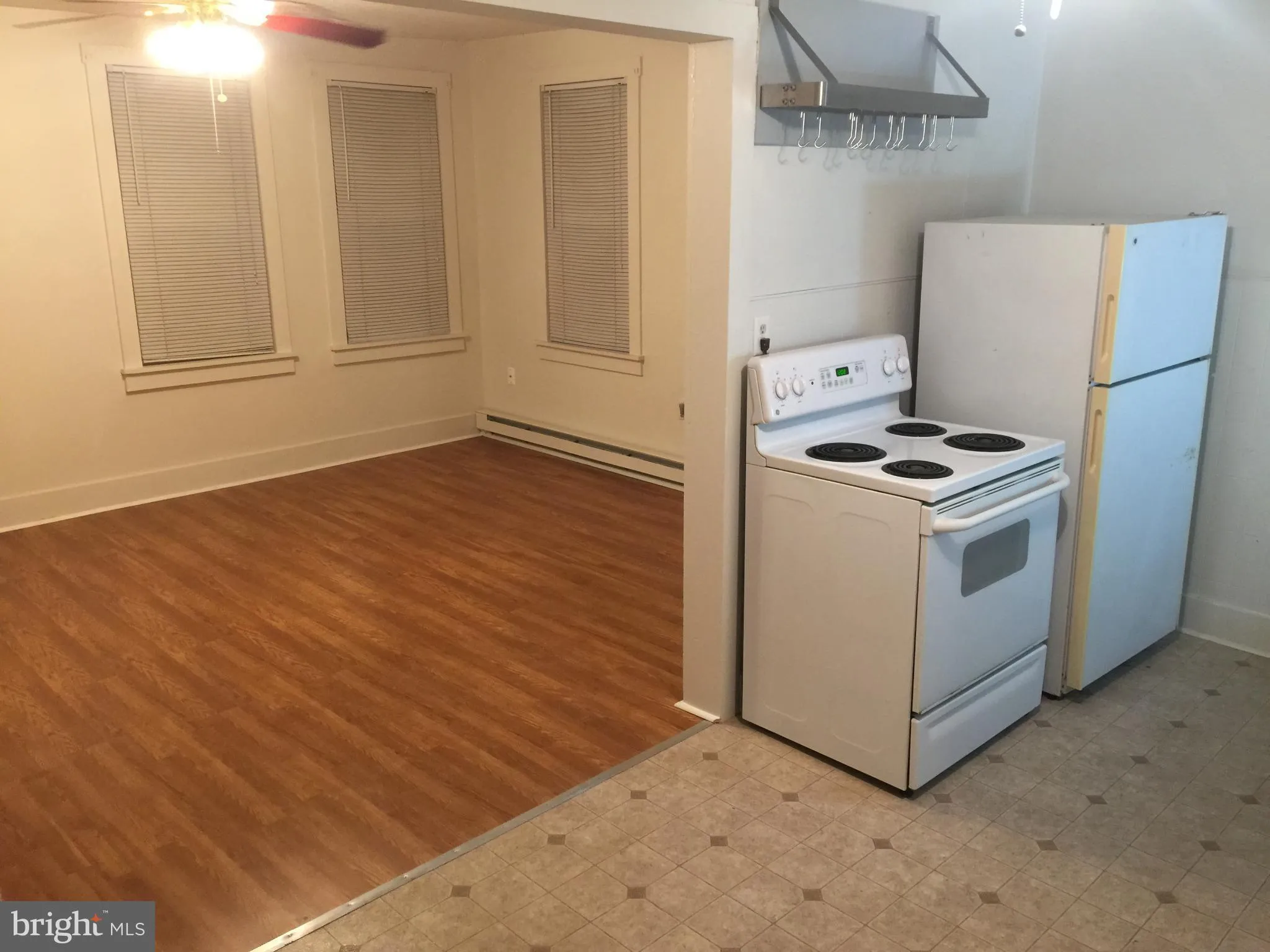 Akron, Pennsylvania 17501, United States, 6 Bedrooms Bedrooms, ,Residential,Coming Soon,226046