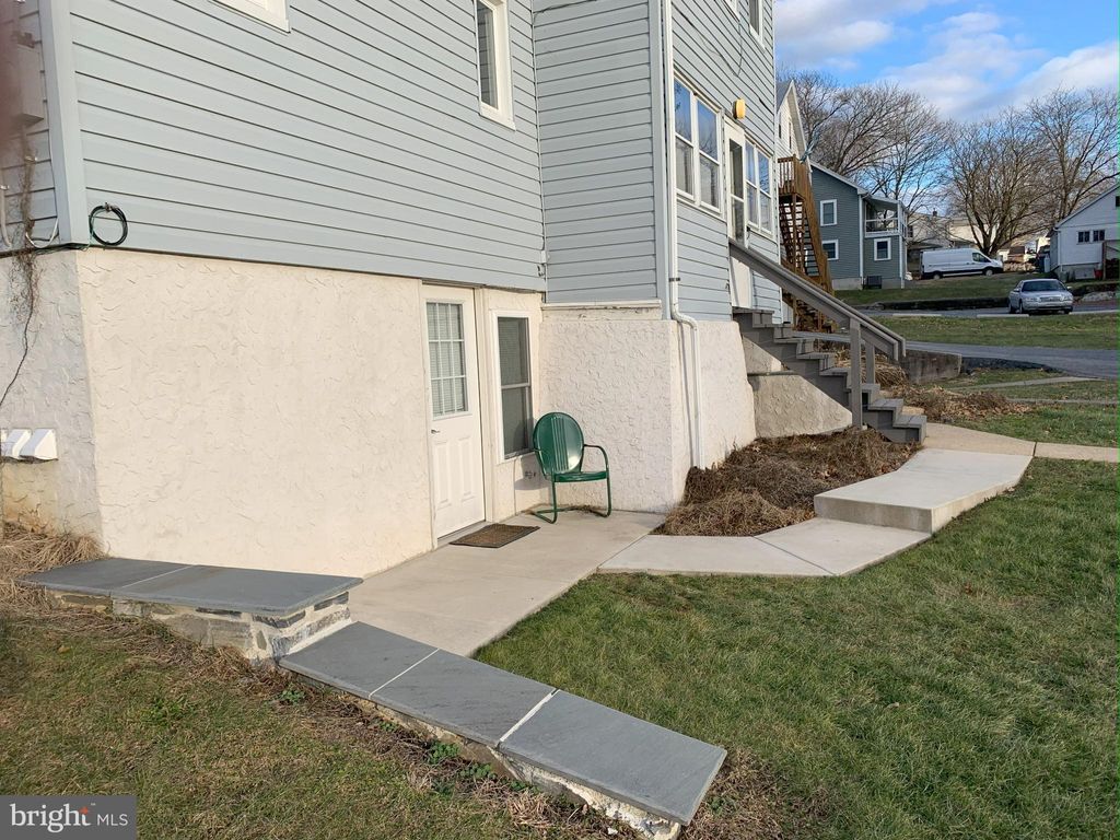 Photo of 322 Main Street, AKRON, PA 17501 (MLS # PALA2077696)