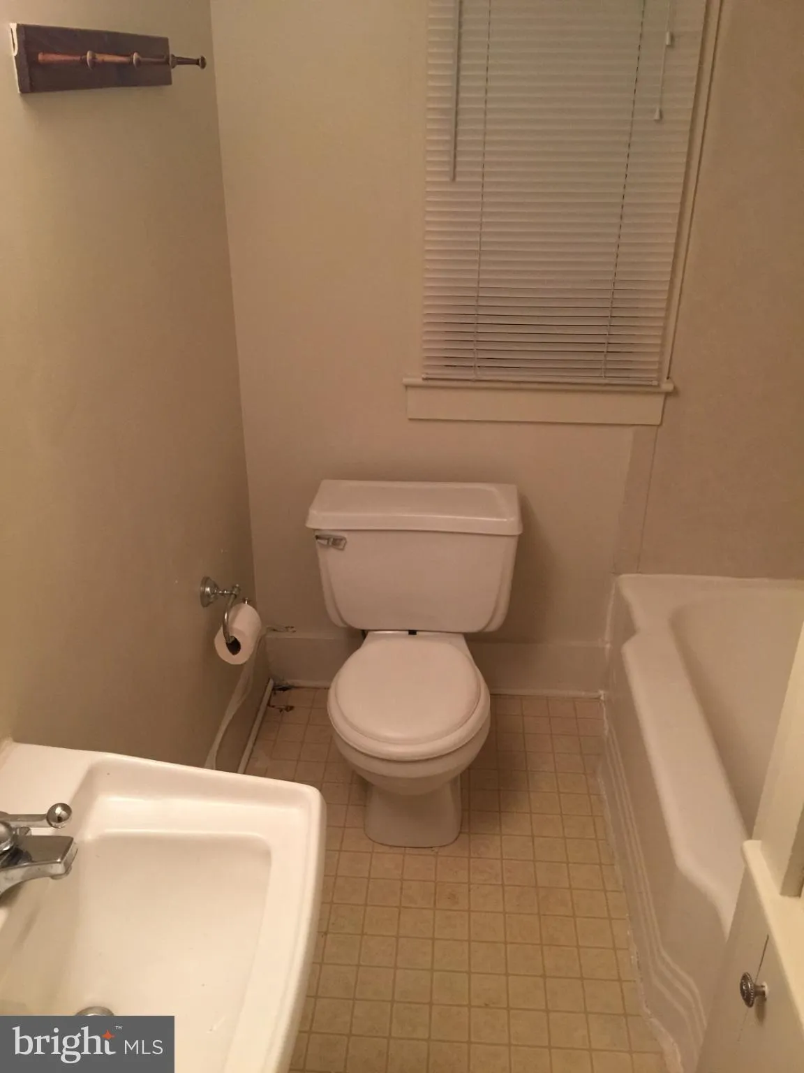 Akron, Pennsylvania 17501, United States, 6 Bedrooms Bedrooms, ,Residential,Coming Soon,226046