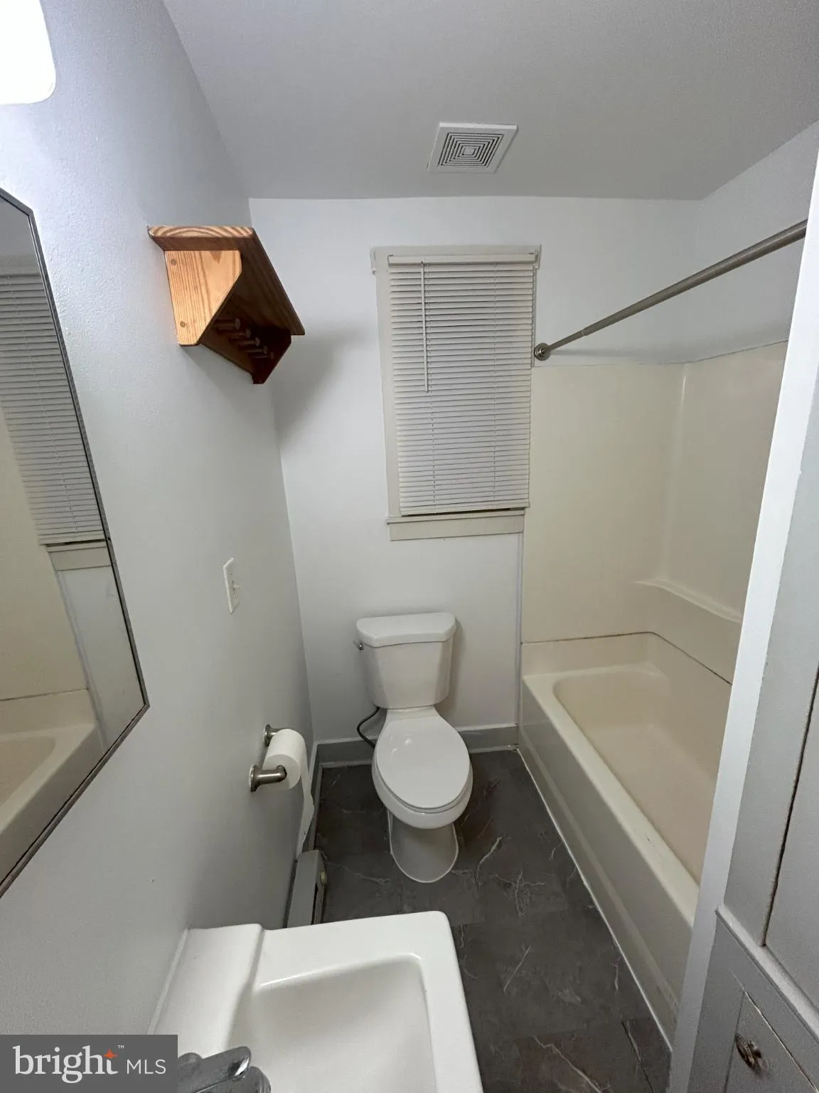 Akron, Pennsylvania 17501, United States, 6 Bedrooms Bedrooms, ,Residential,Coming Soon,226046