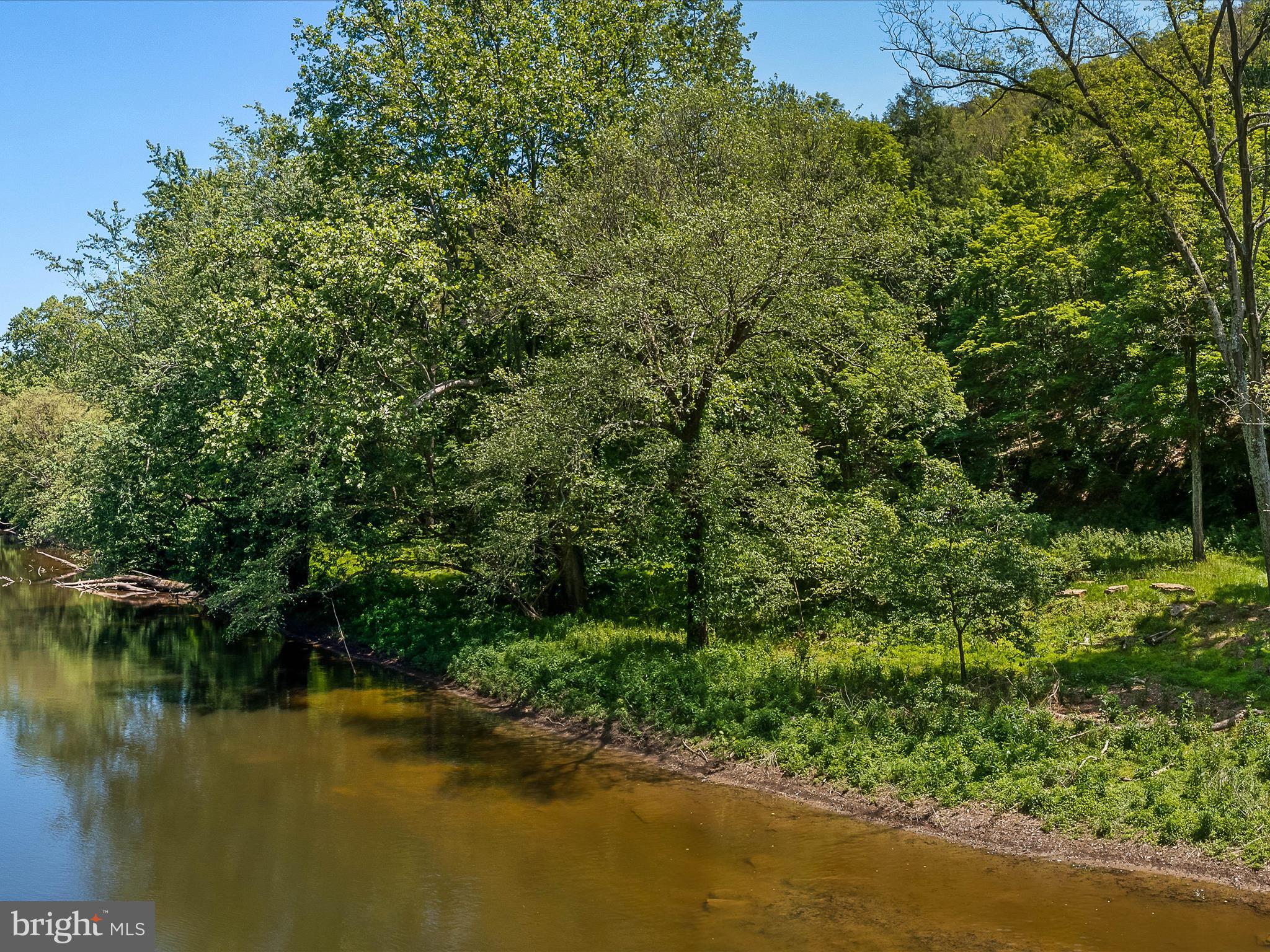 BRIARY BOTTOM - Residential