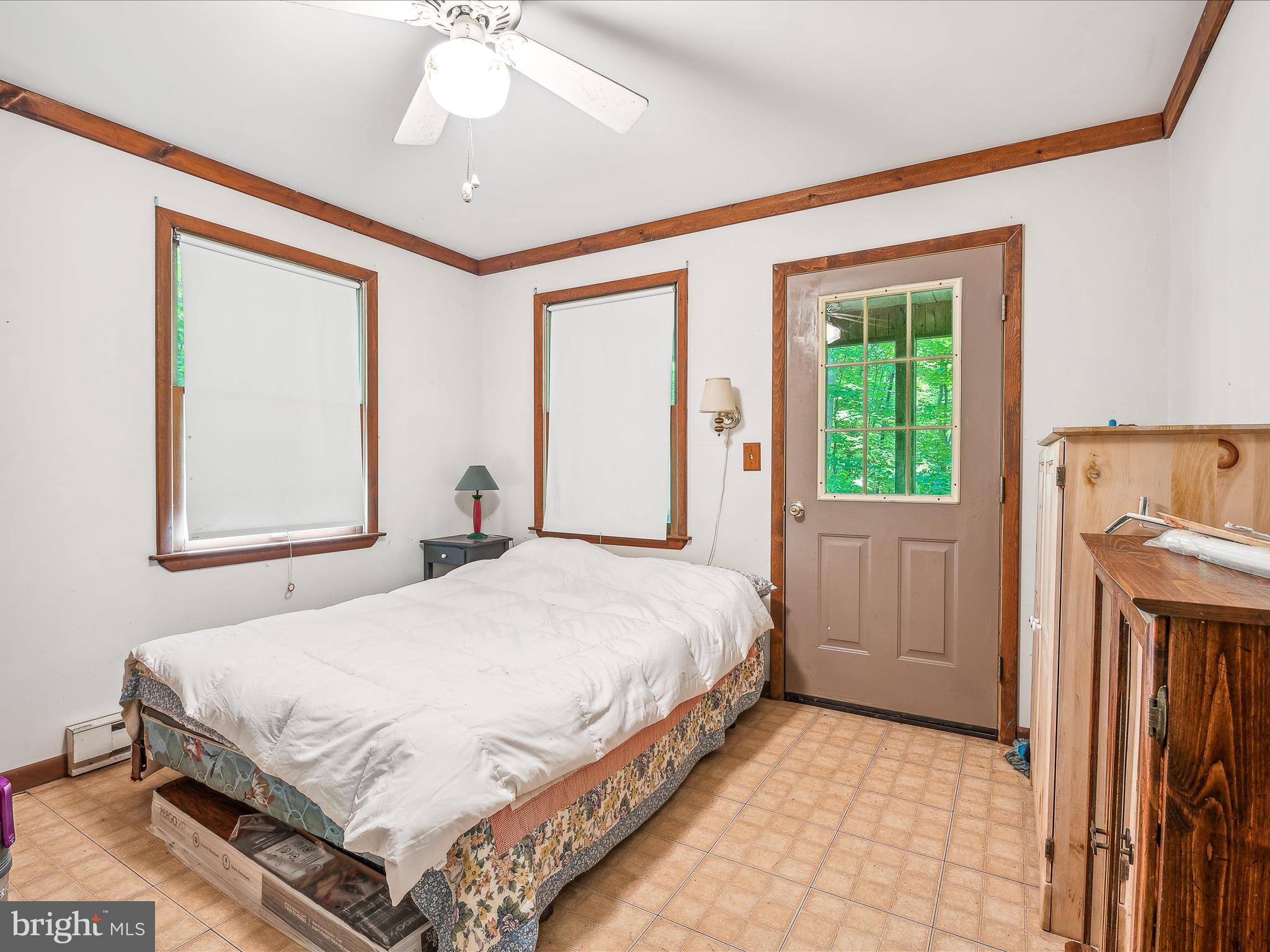 BRIARY BOTTOM - Residential