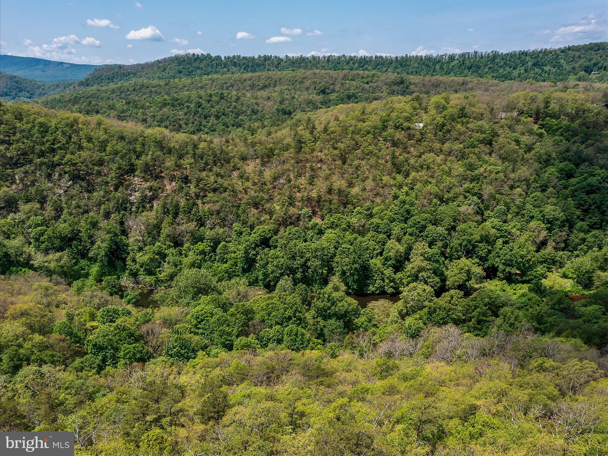 BRIARY BOTTOM - Residential