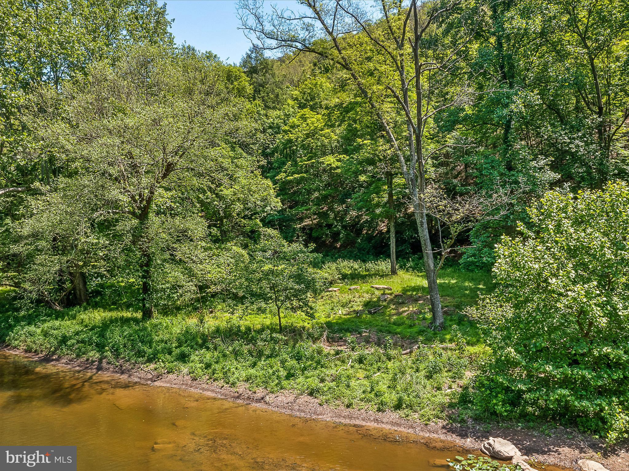 BRIARY BOTTOM - Residential