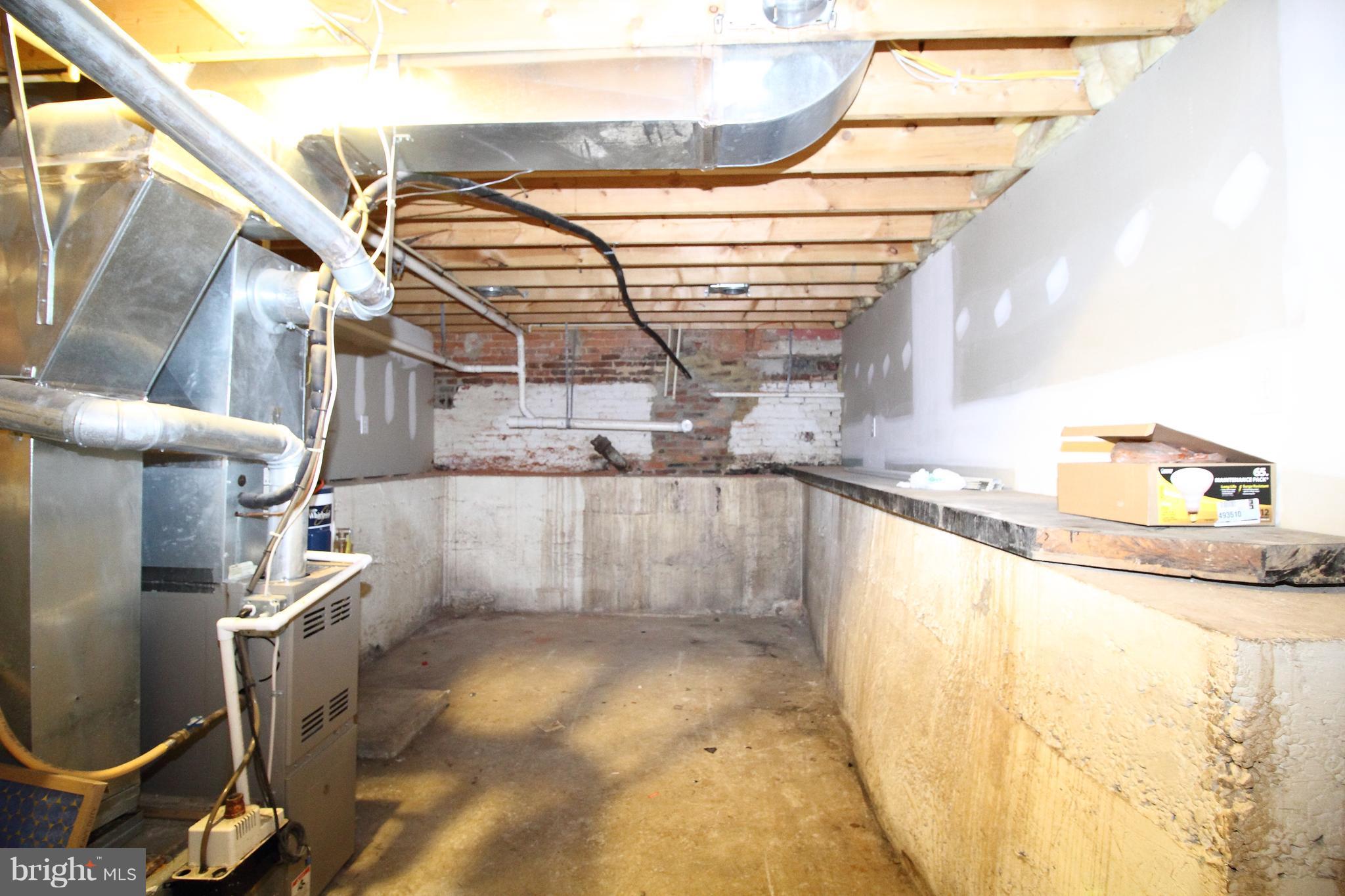 FEDERAL HILL HISTORIC DISTRICT - Residential Lease