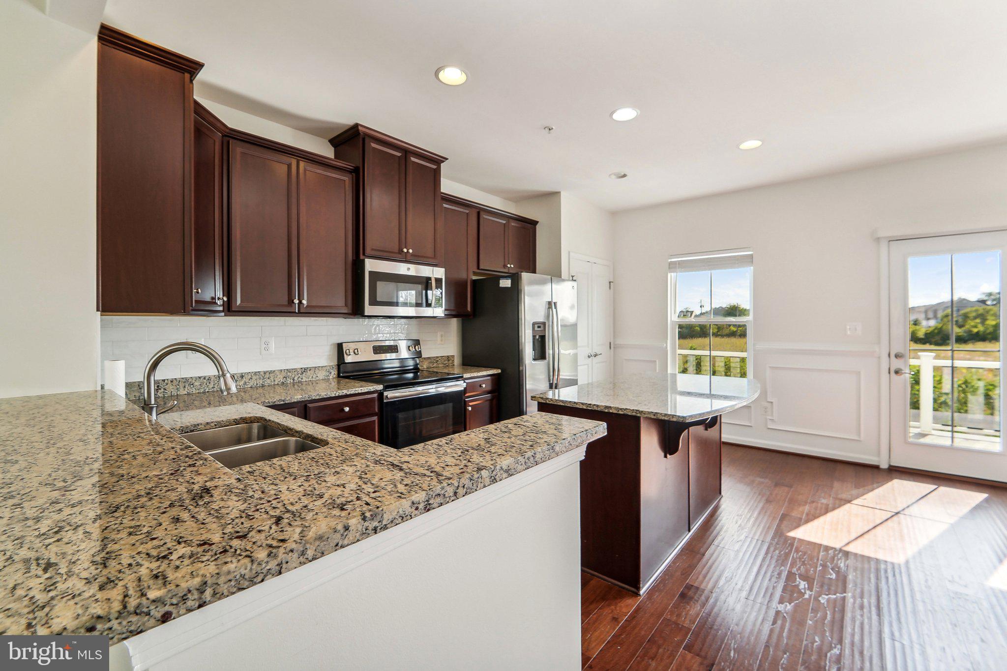 SHELTERED HARBOR - Residential