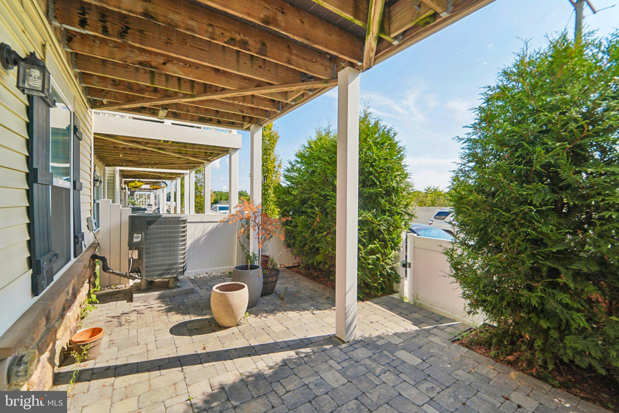 SHELTERED HARBOR - Residential